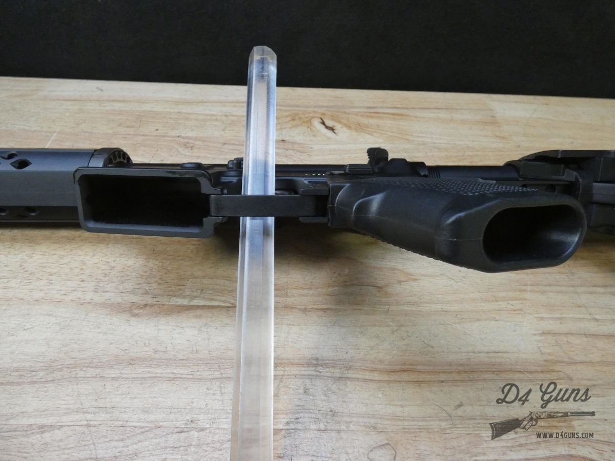 Diamondback DB-15 AR15 - 5.56 NATO - DB15 AR w/ Case & Mag-img-14