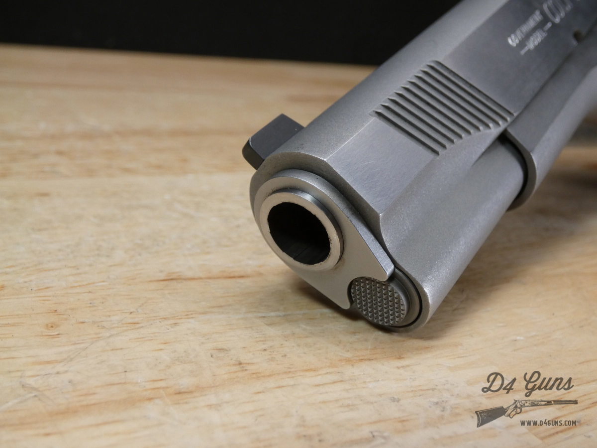 Colt Government Model - .45 AUTO - Stainless - w/ Original case!-img-2