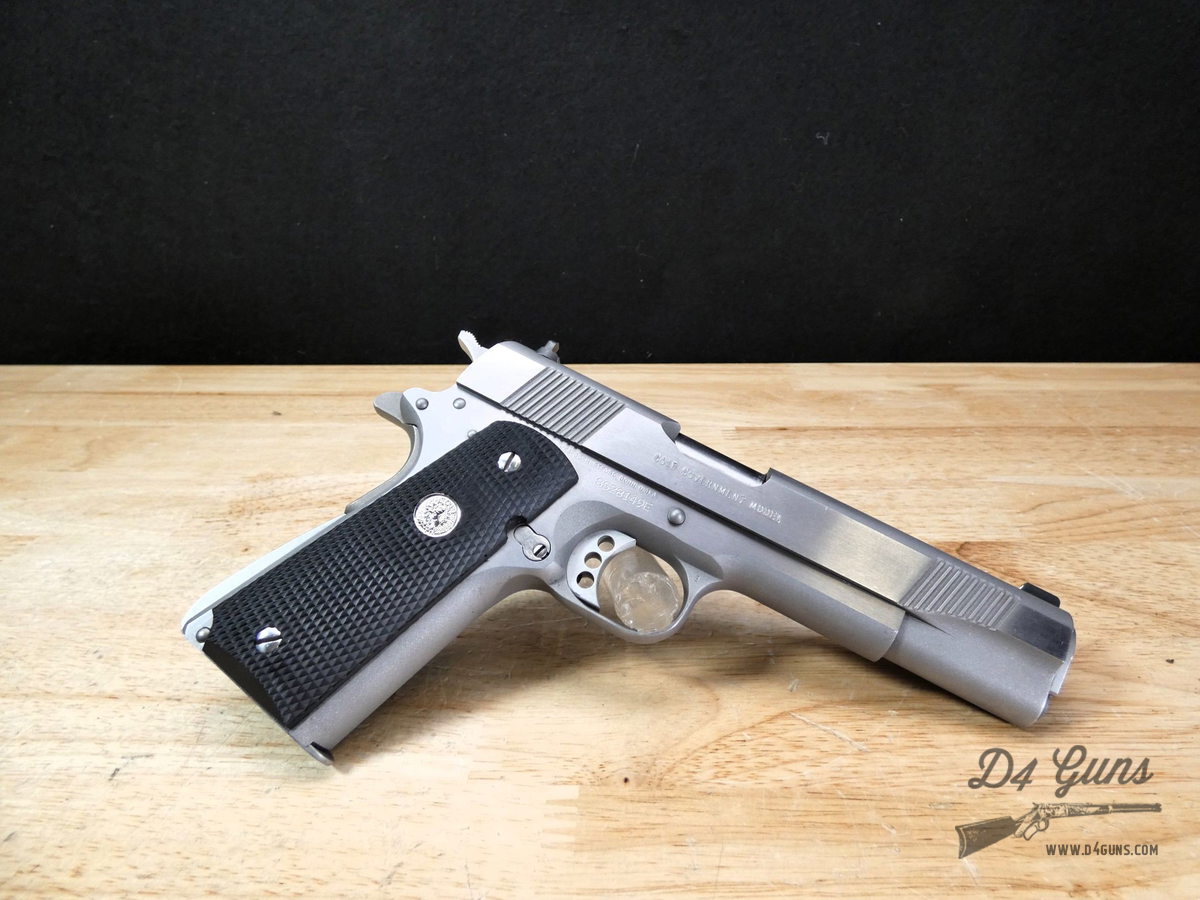 Colt Government Model - .45 AUTO - Stainless - w/ Original case!-img-11
