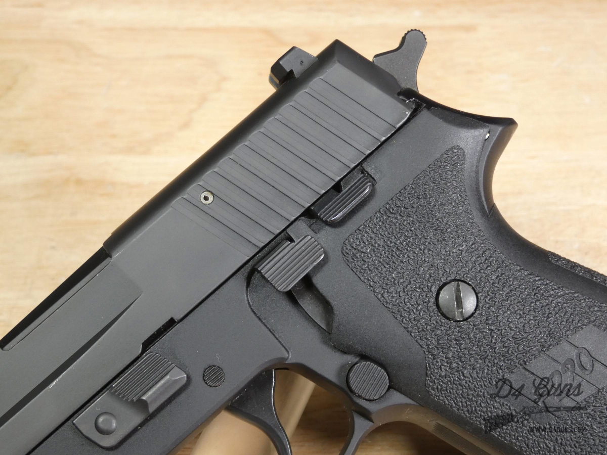 Sig Sauer P220 - .45 ACP - P220R - SRT - OG Case & 2 Mags - MFG 2015 - C-img-4