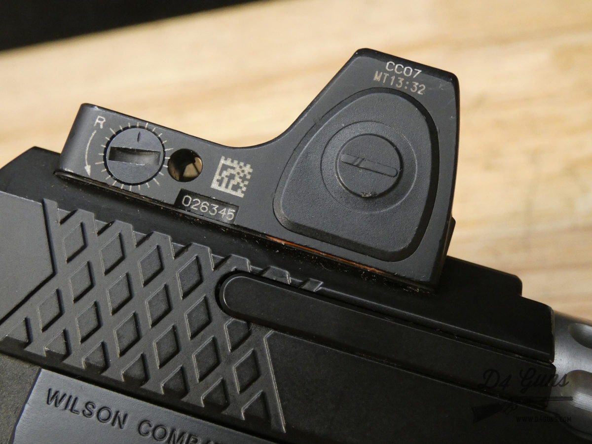 Wilson Combat SFX9 - 9mm - w/ 2 Mags + Holster & Trijicon RMRcc CC07 - SFX-img-31