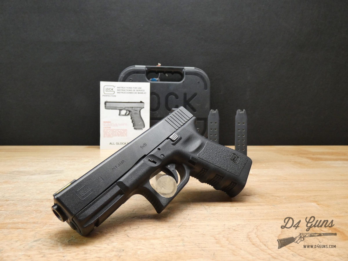 Glock 19 Gen3 - 9mm - w/ 2 Mags & OG Case - Gen 3 - CCW - G19-img-1