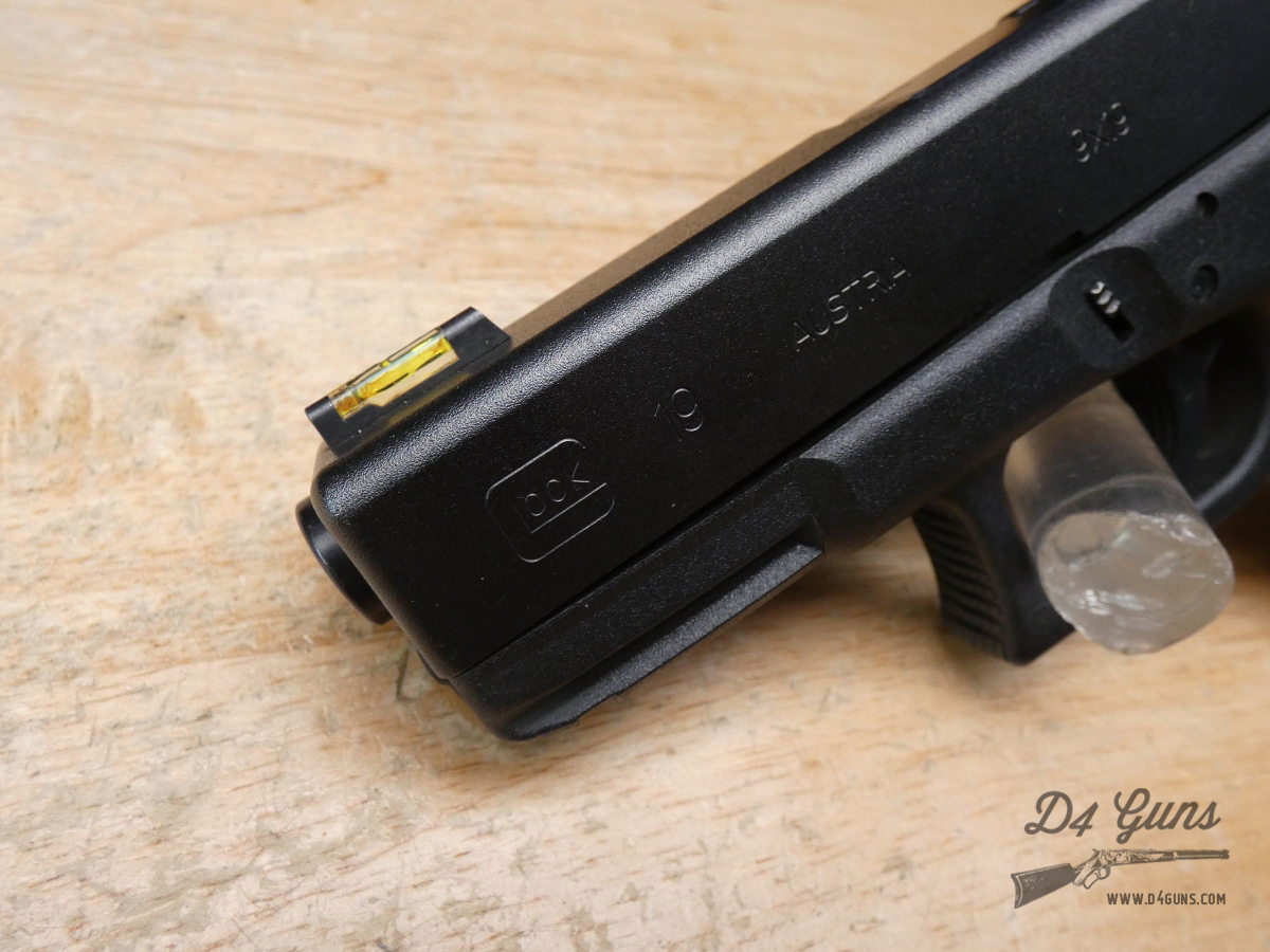 Glock 19 Gen3 - 9mm - w/ 2 Mags & OG Case - Gen 3 - CCW - G19-img-3