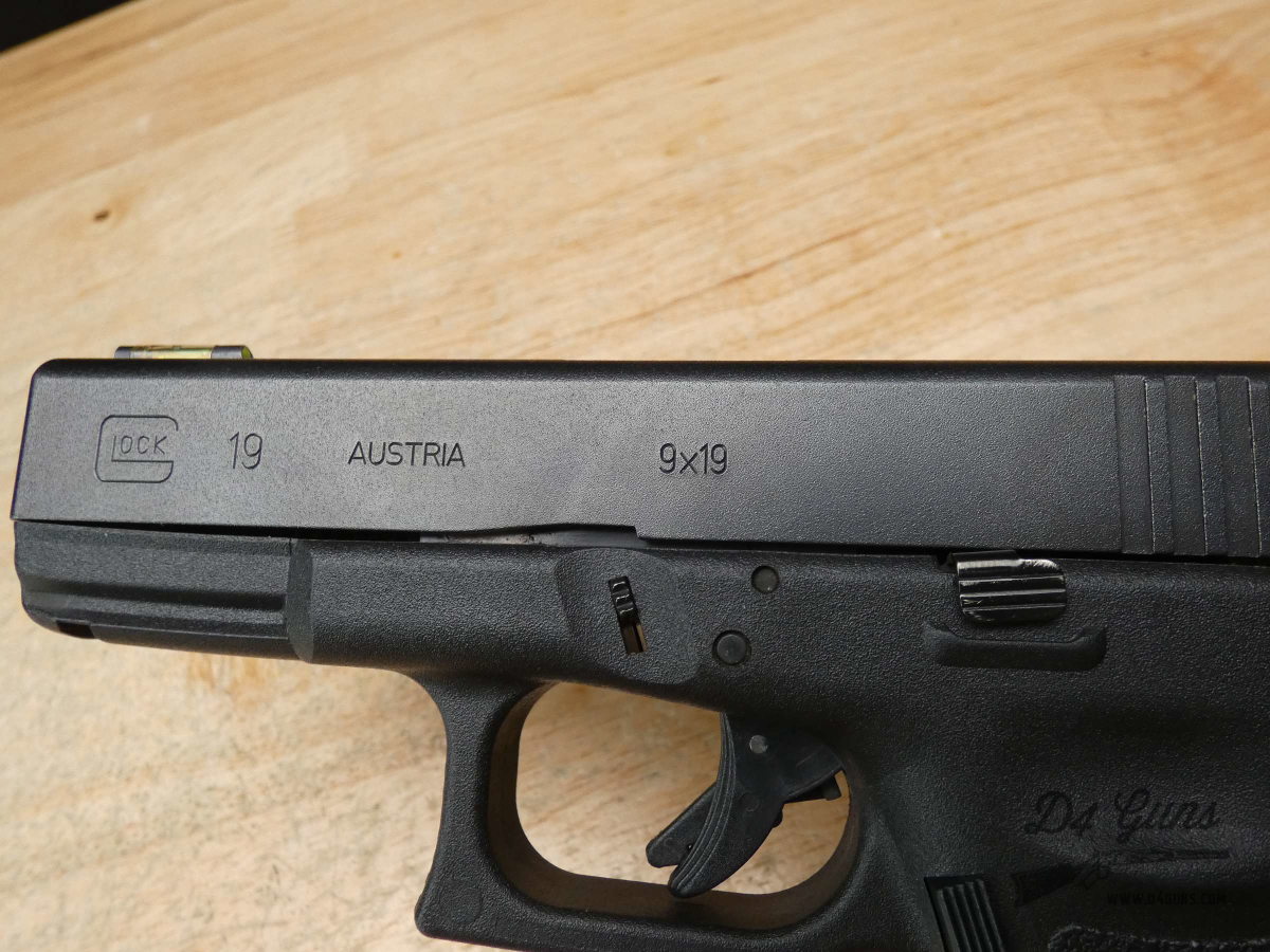 Glock 19 Gen3 - 9mm - w/ 2 Mags & OG Case - Gen 3 - CCW - G19-img-32