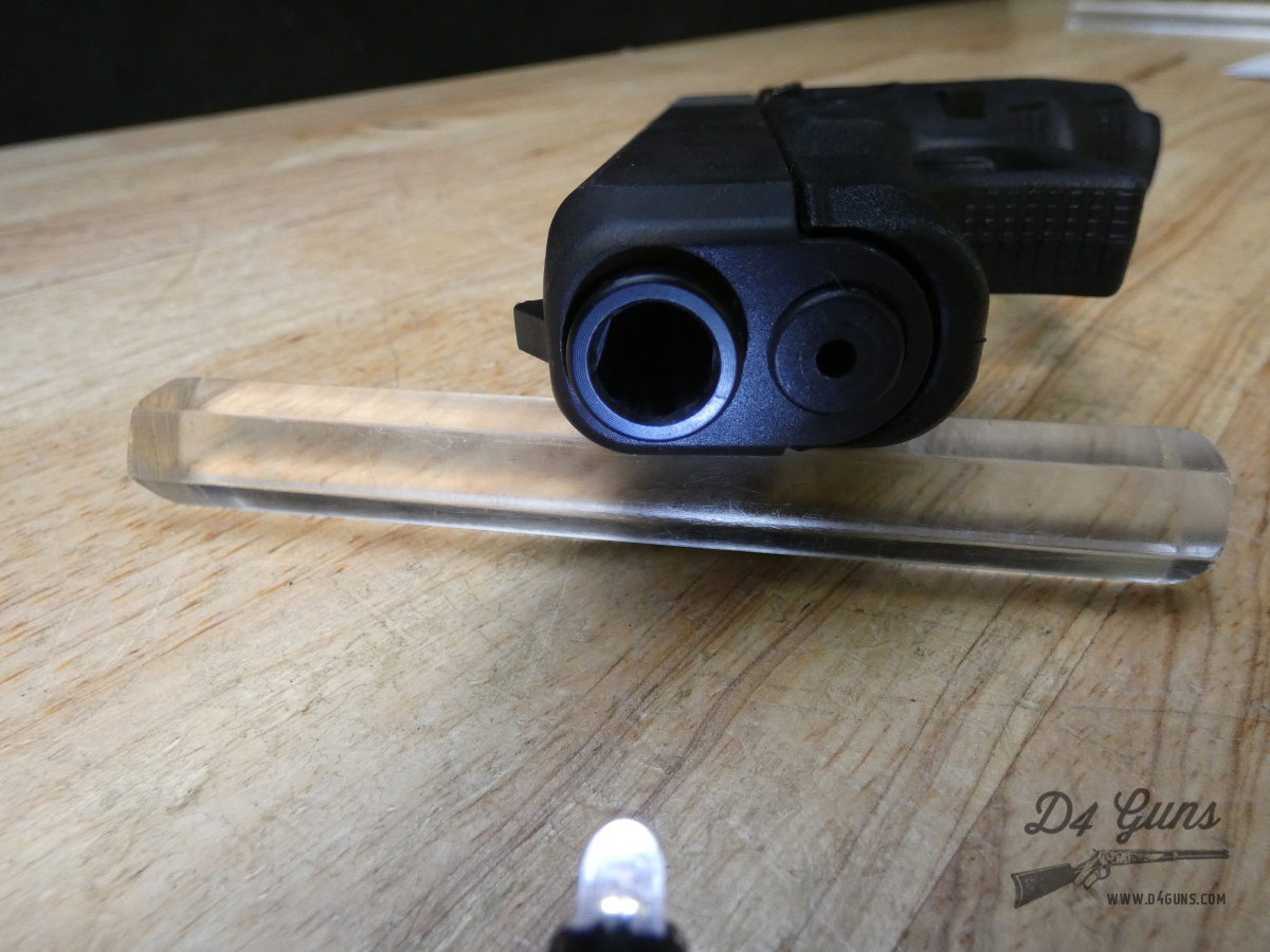 Glock 27 Gen 3 - .40 S&W - G27 - Tupperware Case + 2 Mags - Sub Compact-img-12