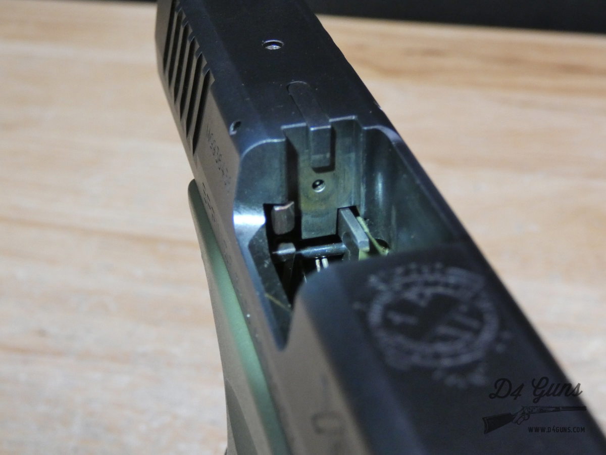 Springfield XDm-9 - 9mm - Case + 2 Mags - XDM9 - Bi-Tone - Black / OD Green-img-20