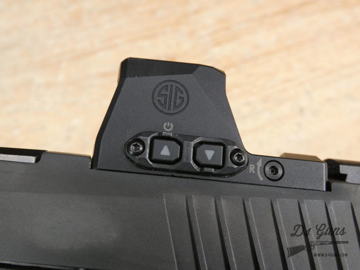 Sig Sauer P320 XF - 9mm - w/ Case + Romeo-X Pro & 2 Mags - M17 - P320XF-img-33