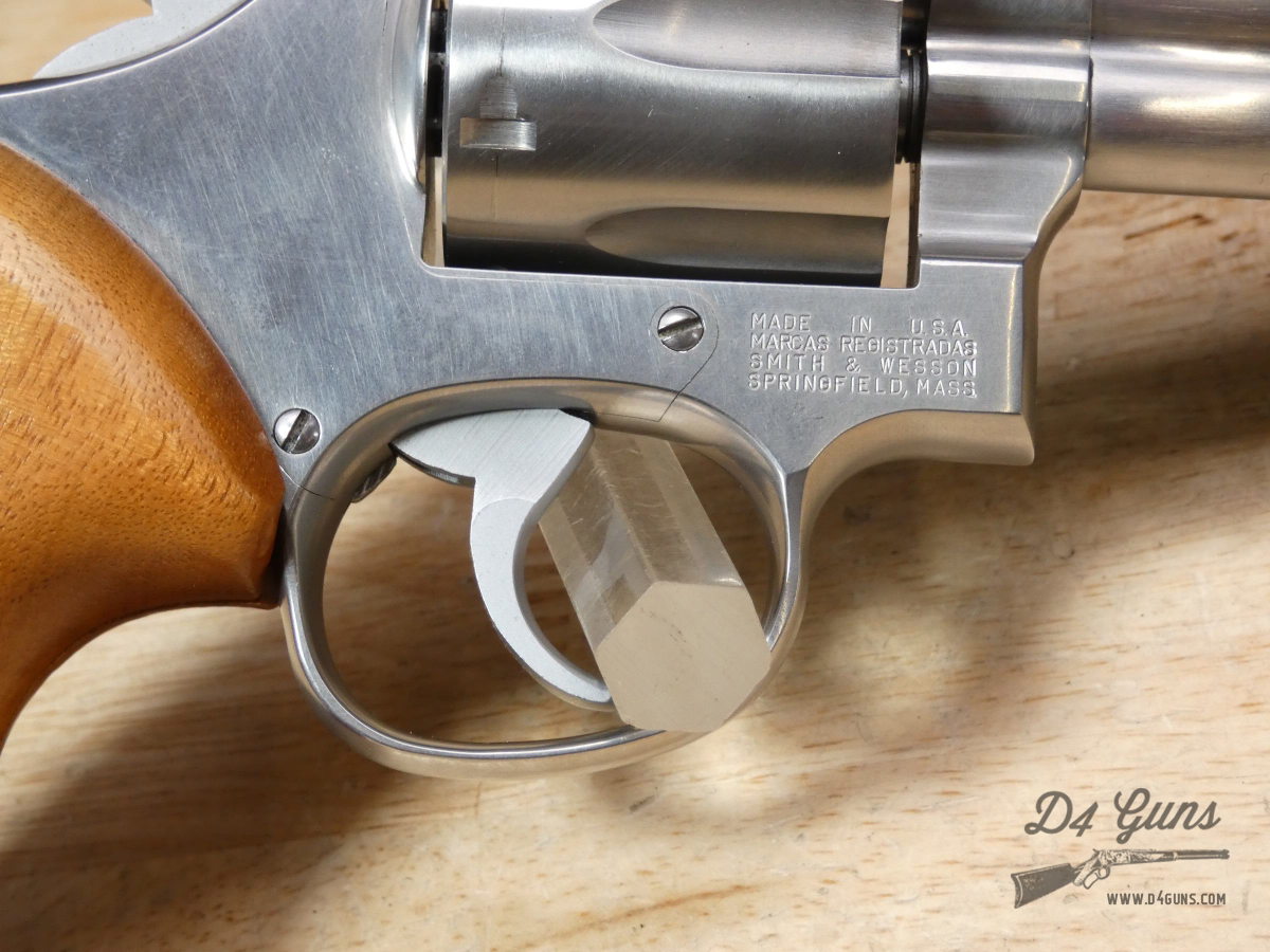 Smith & Wesson 686 NO DASH - .357 Mag - Stainless - Pre-Lock - Wood Case -img-9