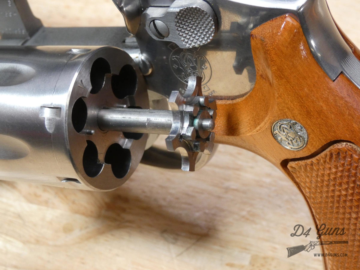 Smith & Wesson 686 NO DASH - .357 Mag - Stainless - Pre-Lock - Wood Case -img-27