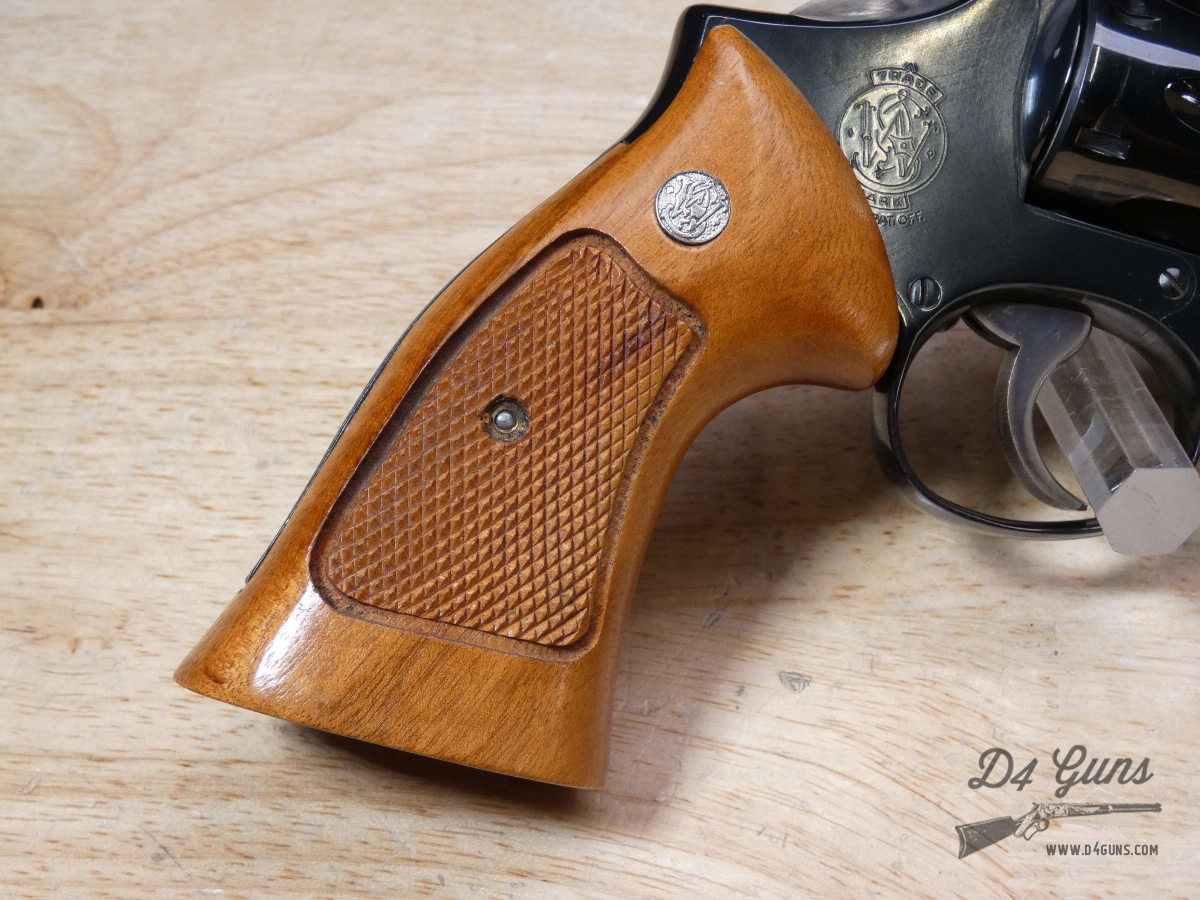 Smith & Wesson 48-2 - .22 MRF - .22 Mag - WMR - S&W 48 - Wood Case - 1982-img-8