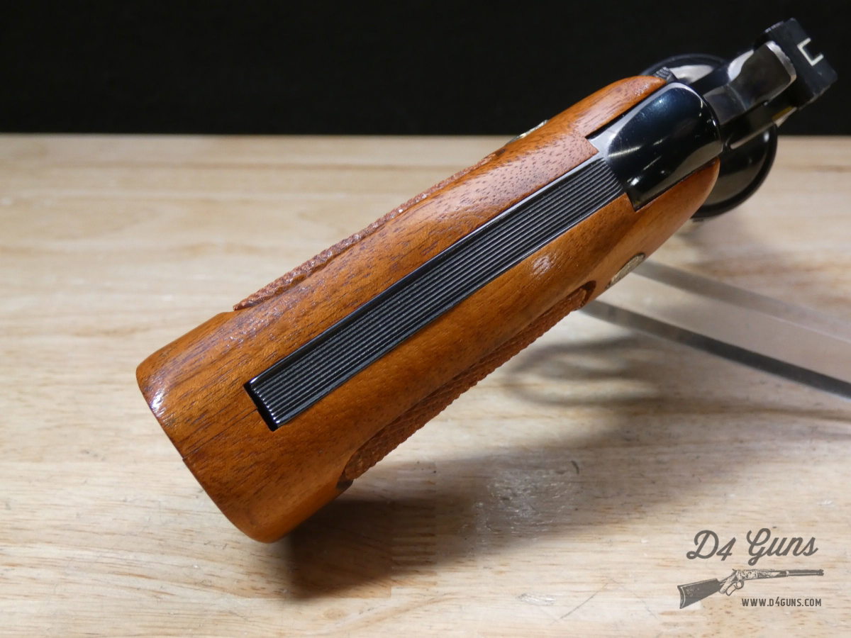 Smith & Wesson 48-2 - .22 MRF - .22 Mag - WMR - S&W 48 - Wood Case - 1982-img-16