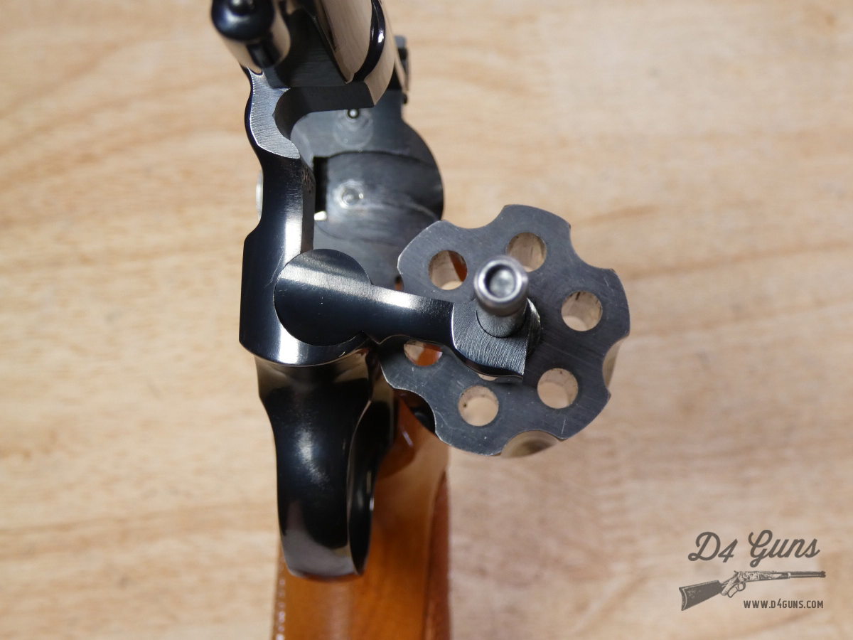 Smith & Wesson 48-2 - .22 MRF - .22 Mag - WMR - S&W 48 - Wood Case - 1982-img-28