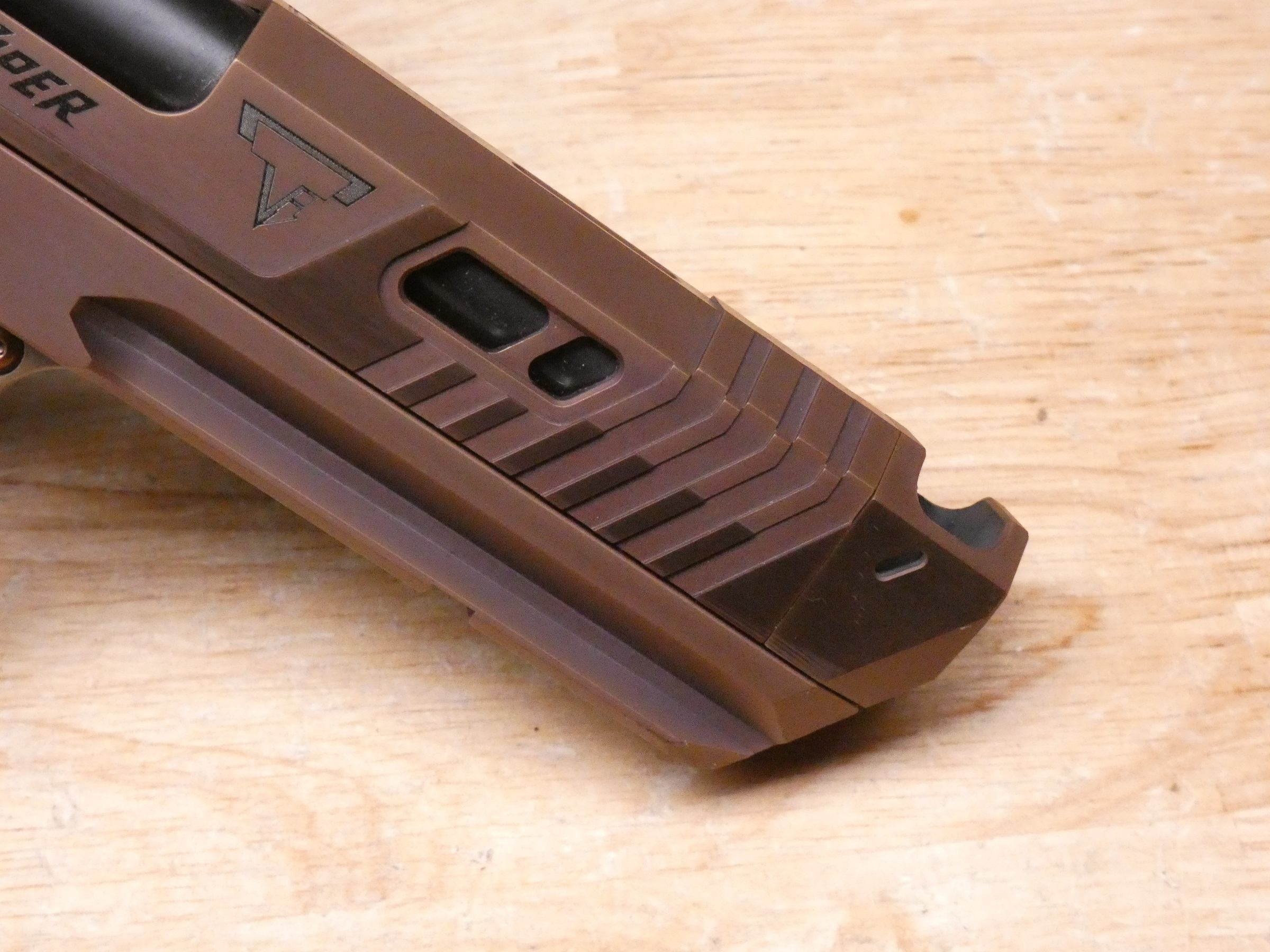 Taran Tactical Sand Viper 2011 - 9mm - XLNT w/ Trijicon SRO & MORE - C-img-8