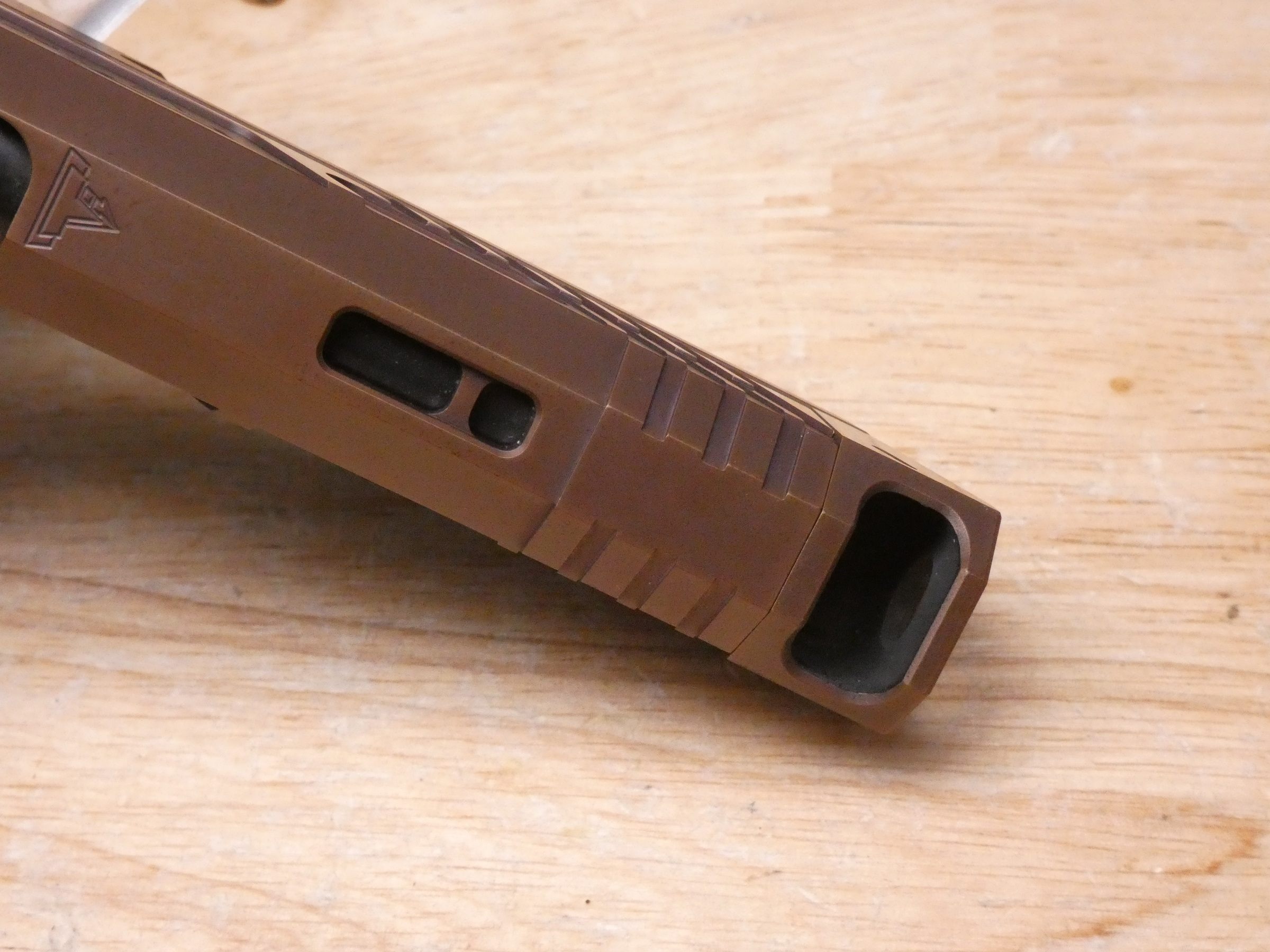 Taran Tactical Sand Viper 2011 - 9mm - XLNT w/ Trijicon SRO & MORE - C-img-13