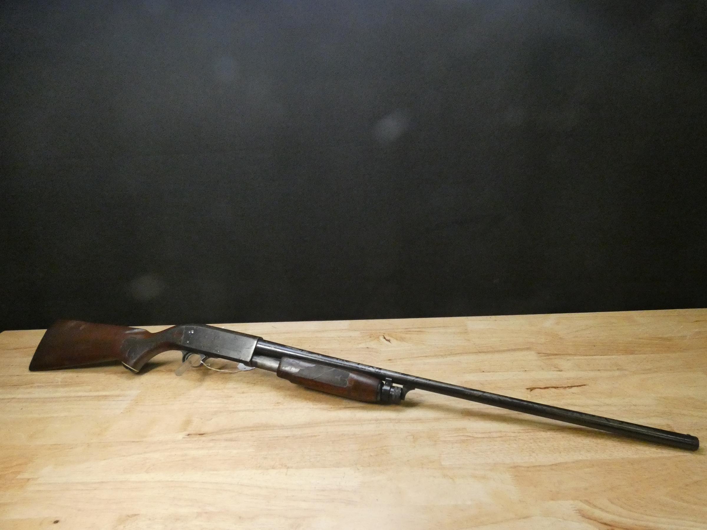Ithaca Model 37 Featherlight - 12 Gauge - Classic Pump Action - Full Choke!-img-1