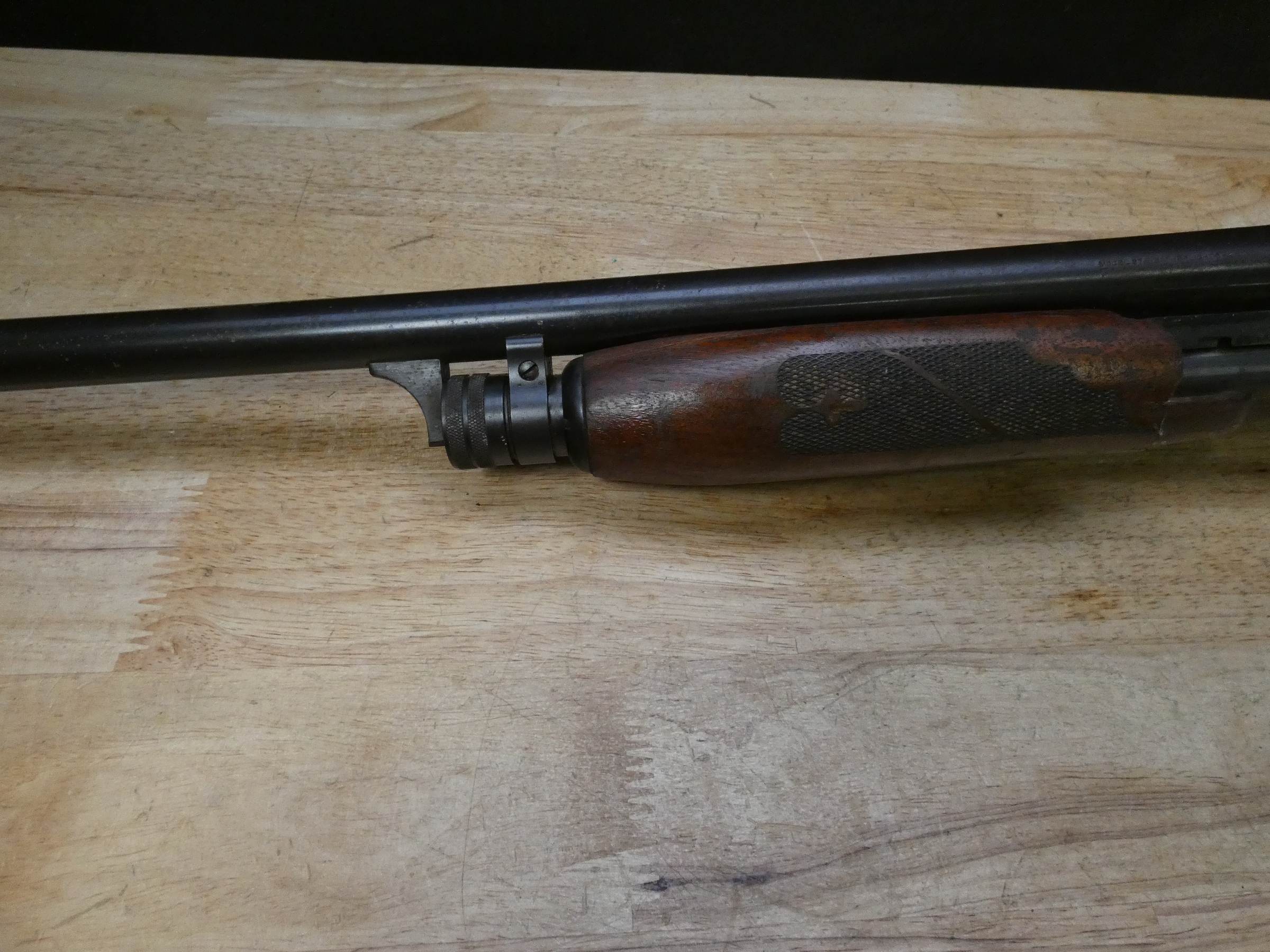 Ithaca Model 37 Featherlight - 12 Gauge - Classic Pump Action - Full Choke!-img-3