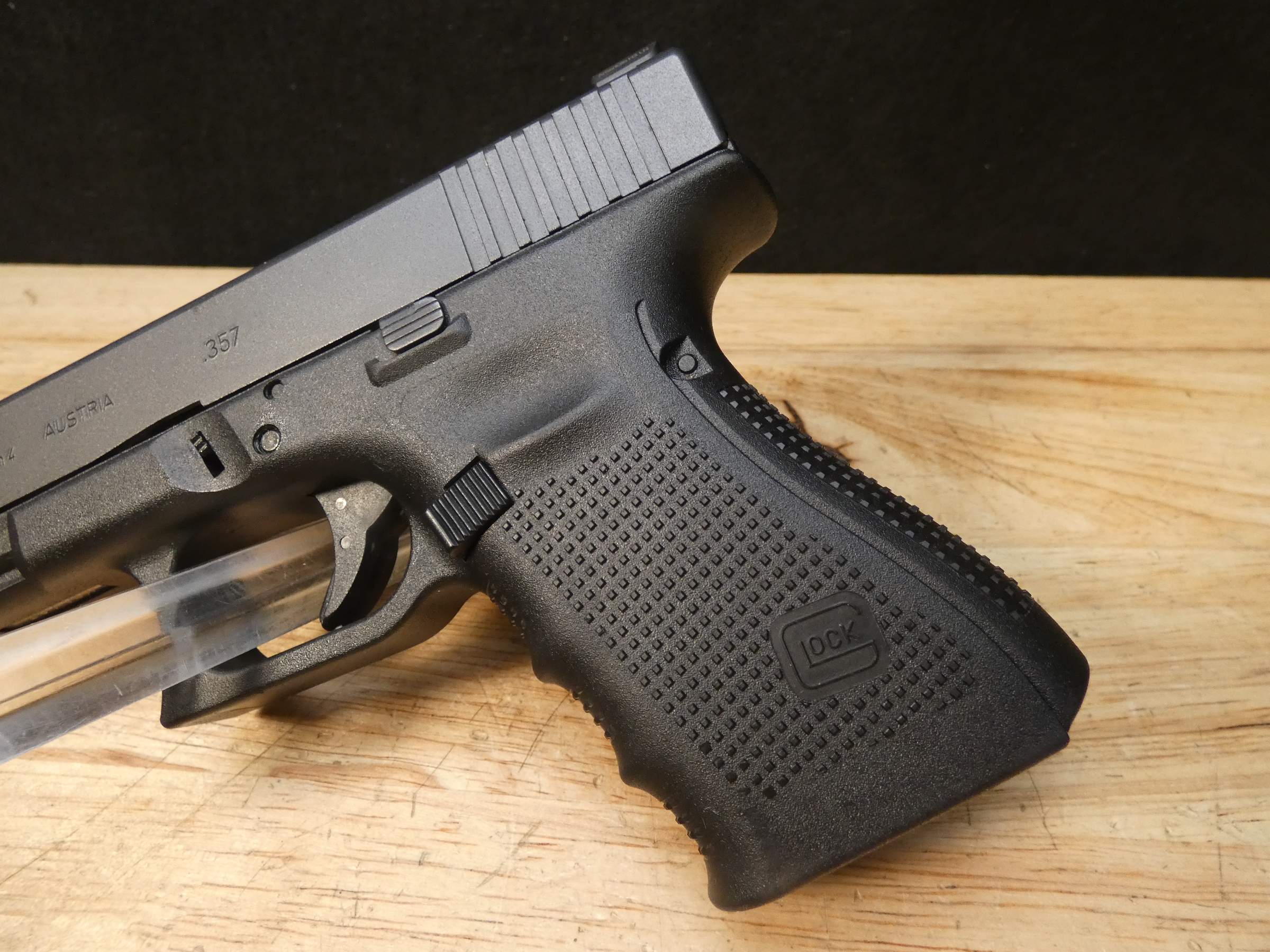 Glock 32 Gen 4 2 Barrel Set - .357 Sig & .40 S&W - G32 w/ Case & MORE - C-img-5