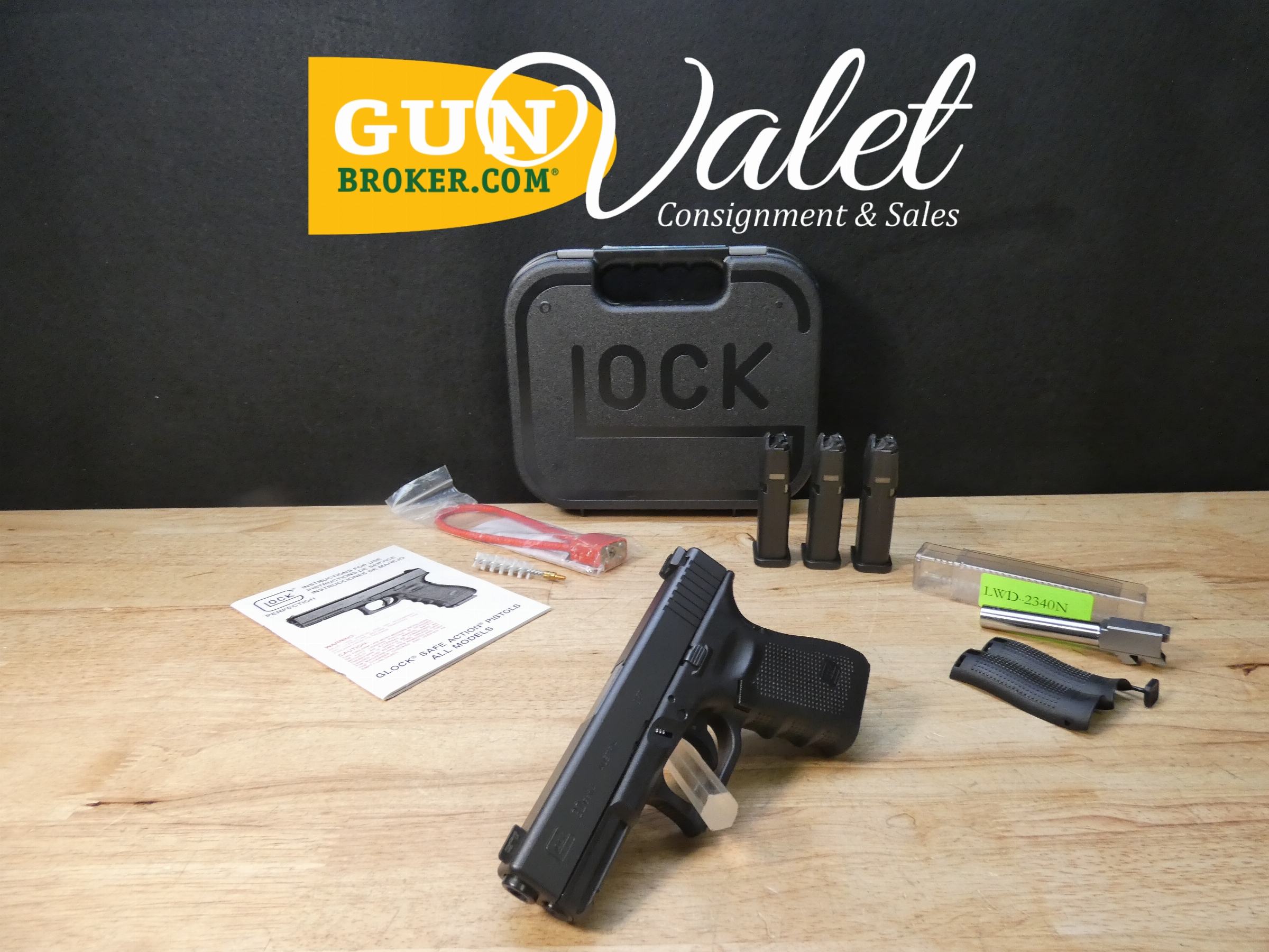 Glock 32 Gen 4 2 Barrel Set - .357 Sig & .40 S&W - G32 w/ Case & MORE - C-img-0