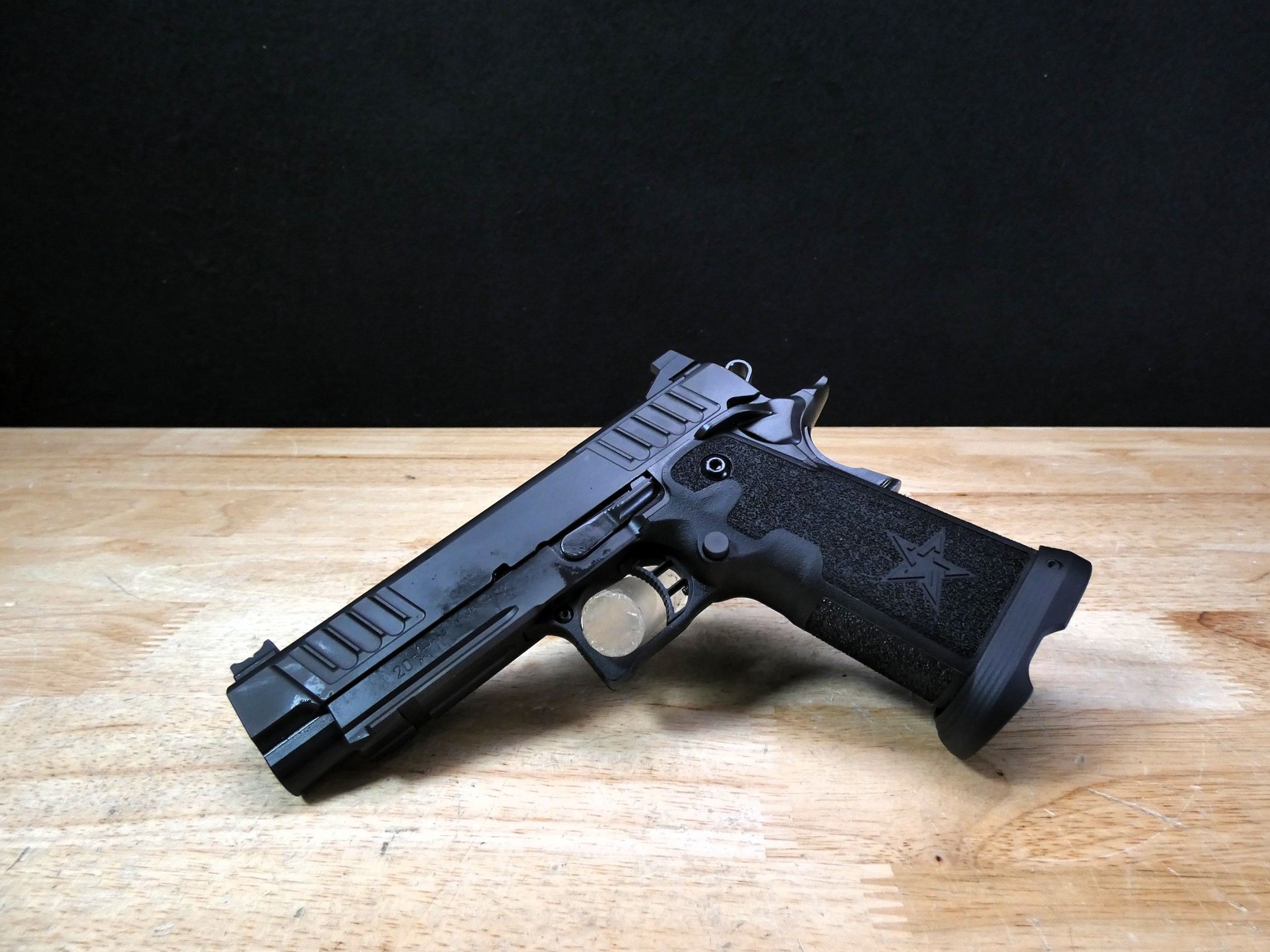 Staccato P 2011 - 9mm - STI DLC BBL - XLNT w/ 2 MAGS - Optic Ready - 1911-img-2