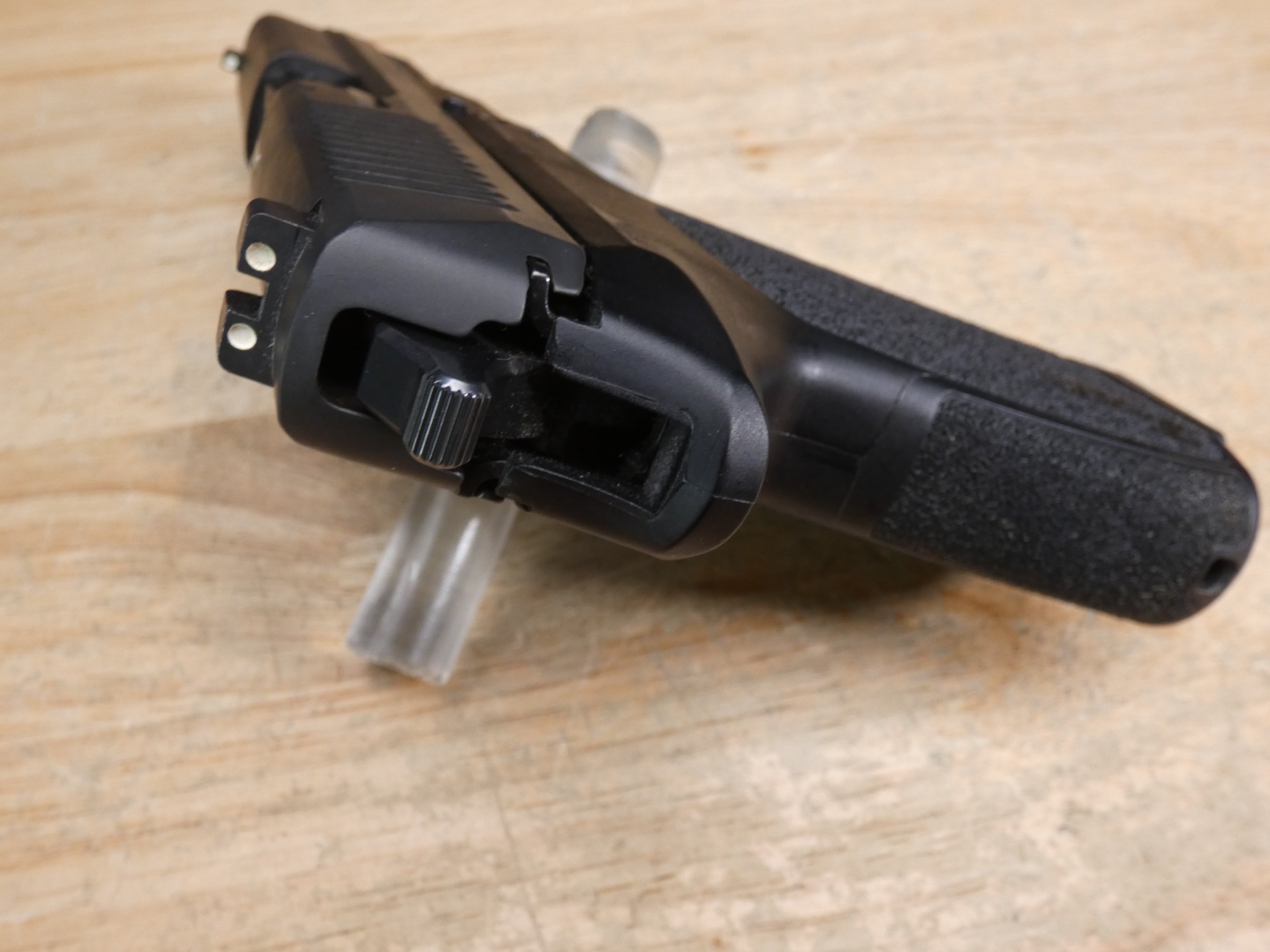 Sig Sauer SP2022 - 9mm - DA/SA - Polymer 226 - 15-RND Mag - Nitron-img-13