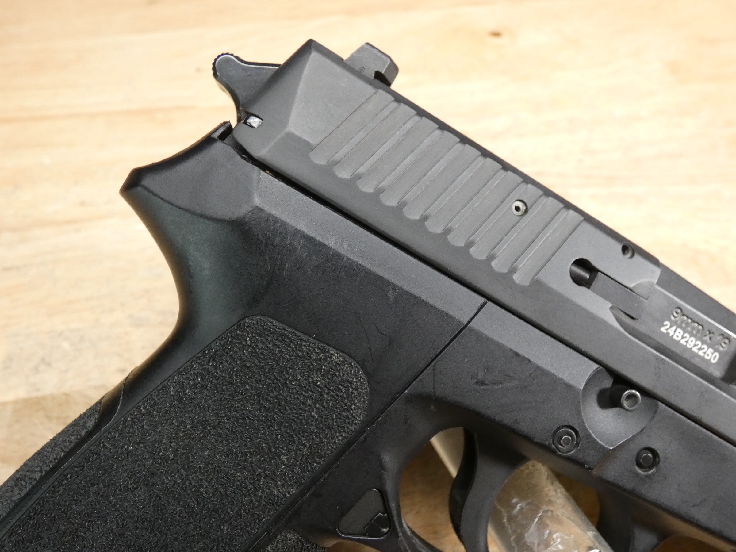 Sig Sauer SP2022 - 9mm - DA/SA - Polymer 226 - 15-RND Mag - Nitron-img-26