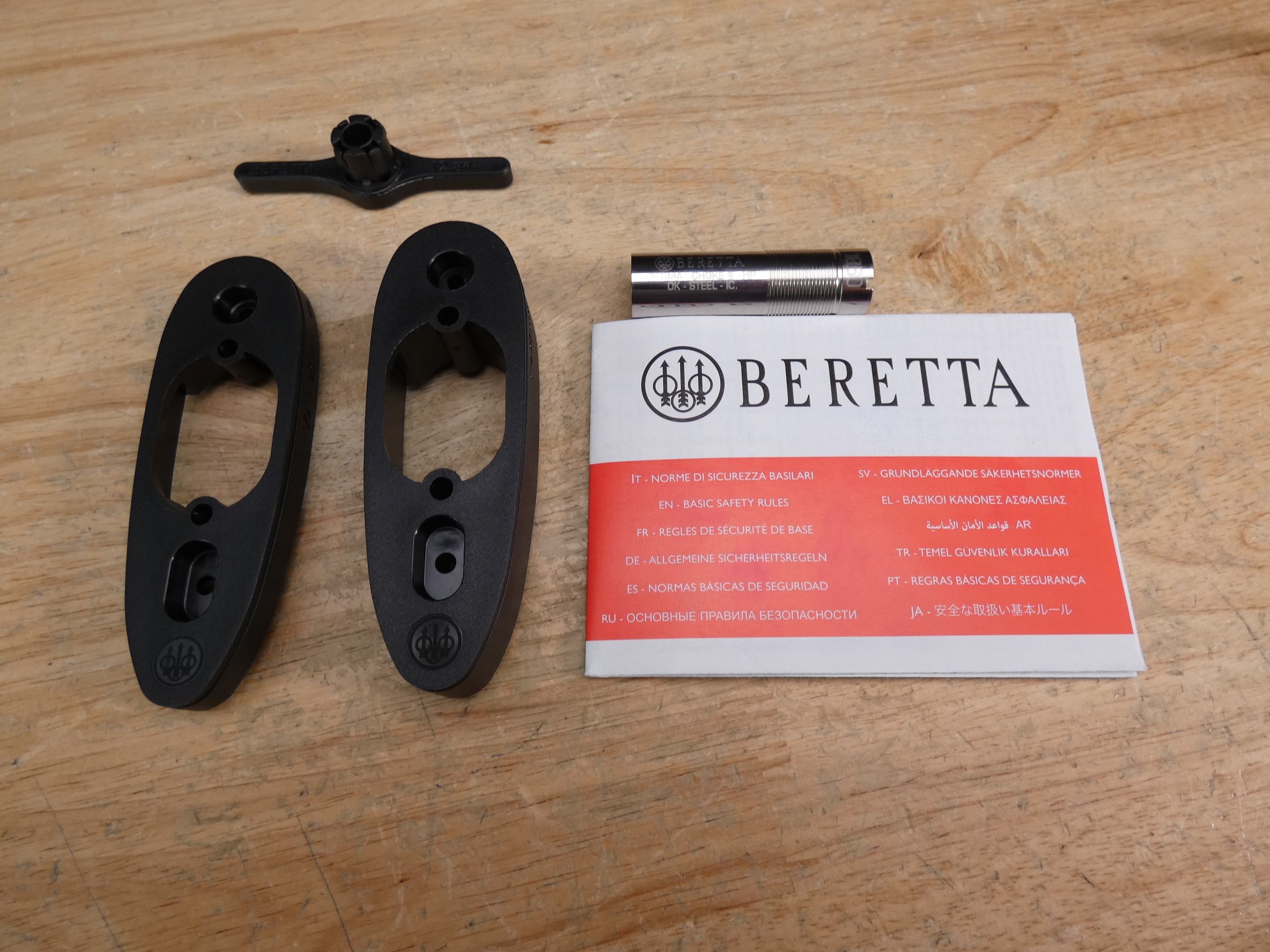 Beretta 1301 Tactical STD - 12 Gauge - XLNT w/ Box + Chokes - MFG 2022 - C-img-40