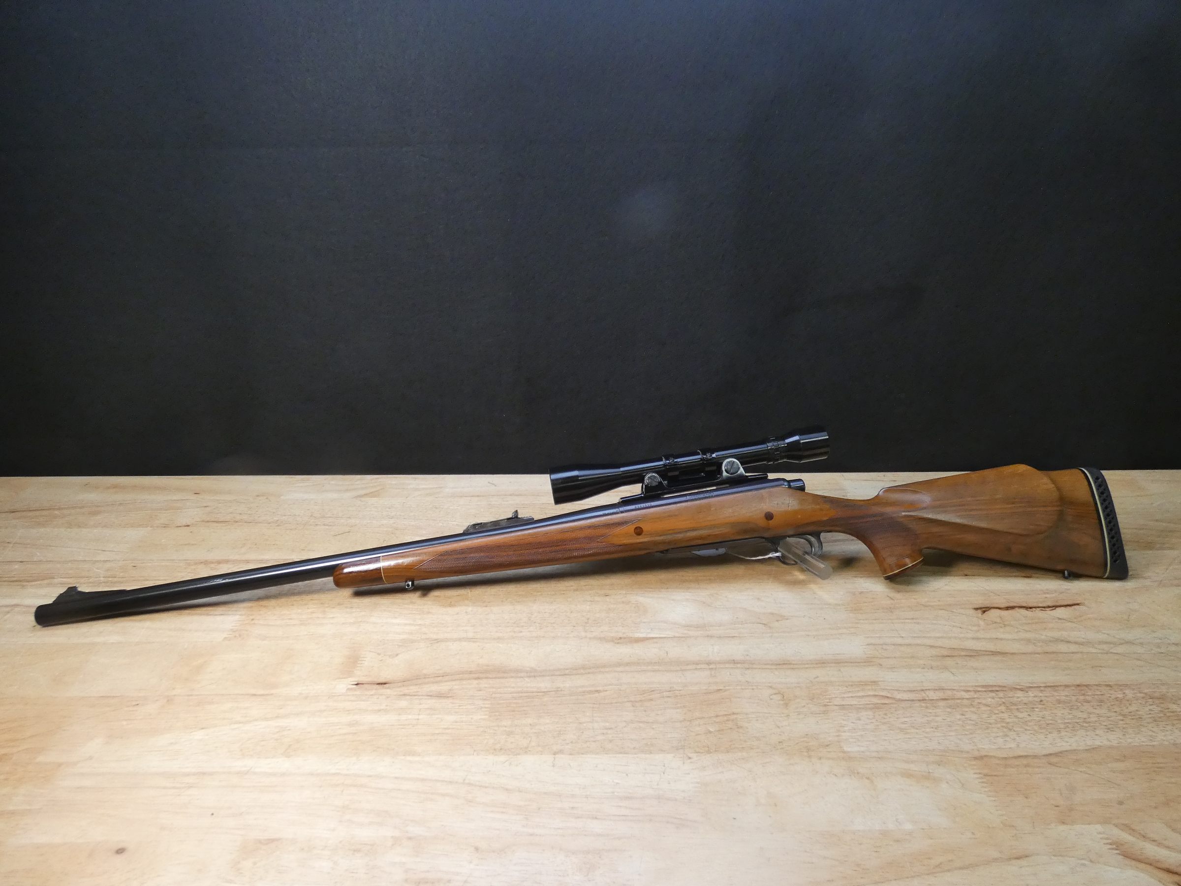Remington 700 BDL - .375 H&H Mag - w/ Bausch & Lomb Scope - Bolt Action-img-1