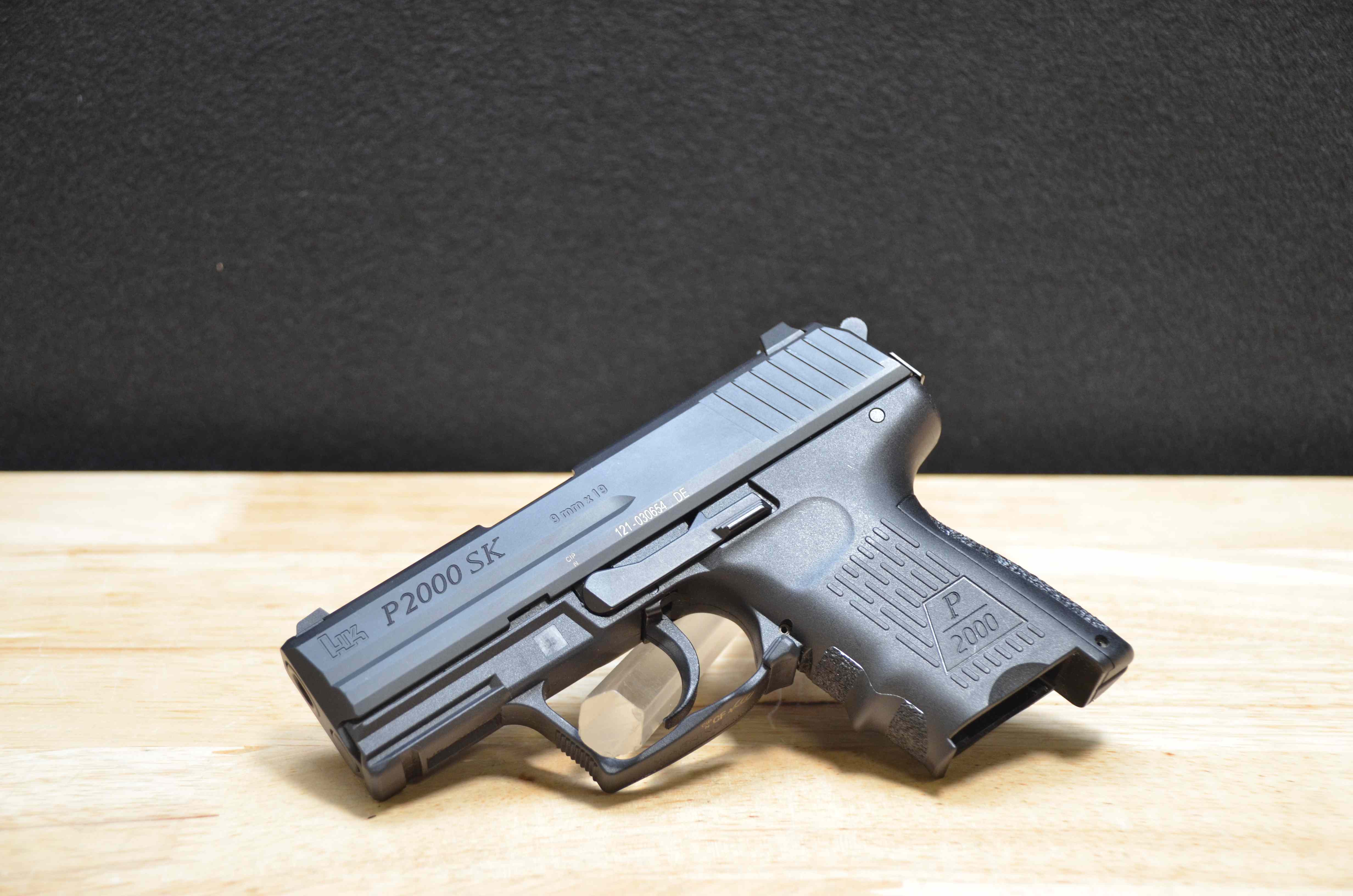 Heckler & Koch P2000SK V3 - 9mm - H&K - 2025 - HK P2000 - OG Case - C-img-2