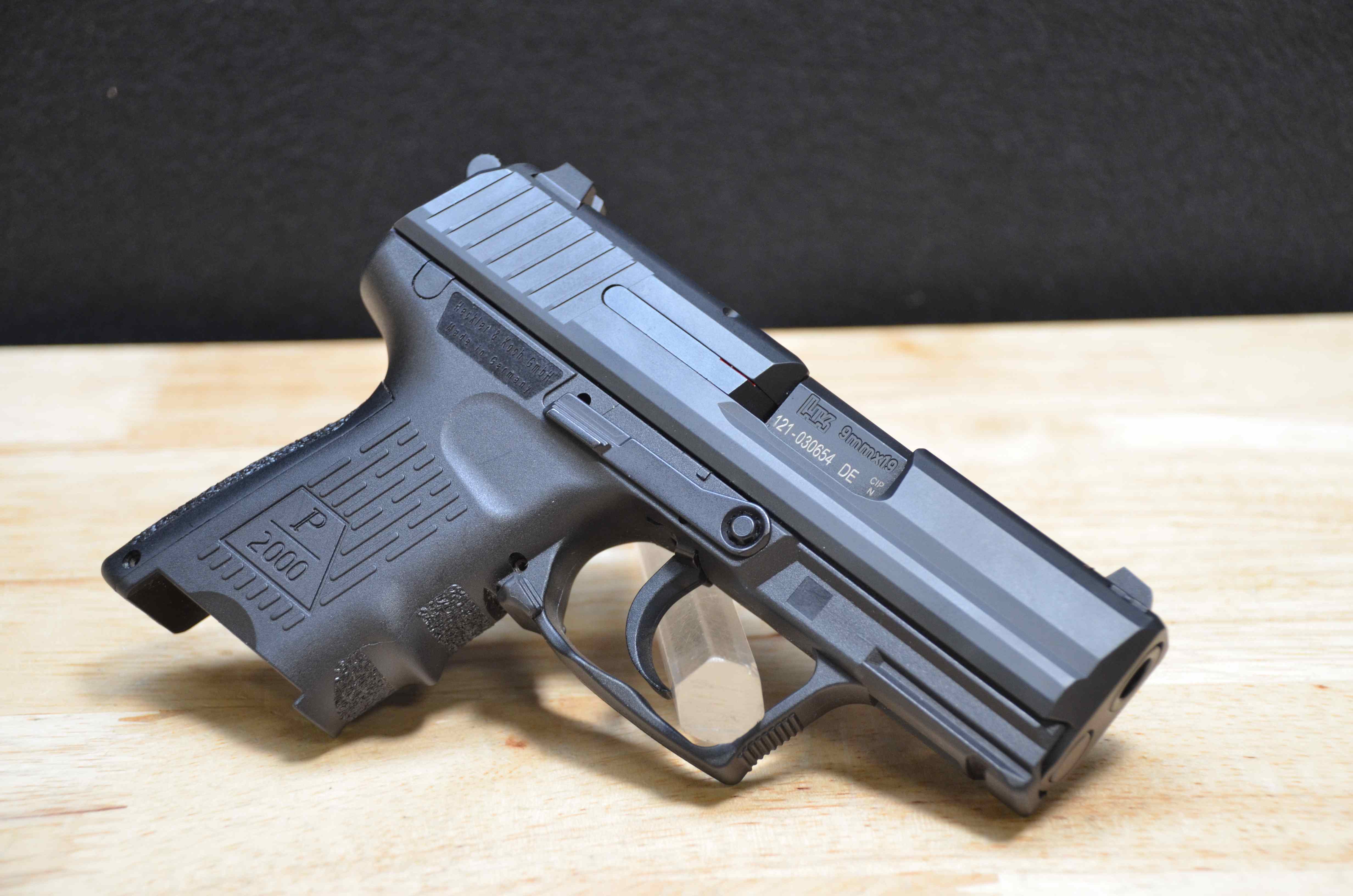 Heckler & Koch P2000SK V3 - 9mm - H&K - 2025 - HK P2000 - OG Case - C-img-14