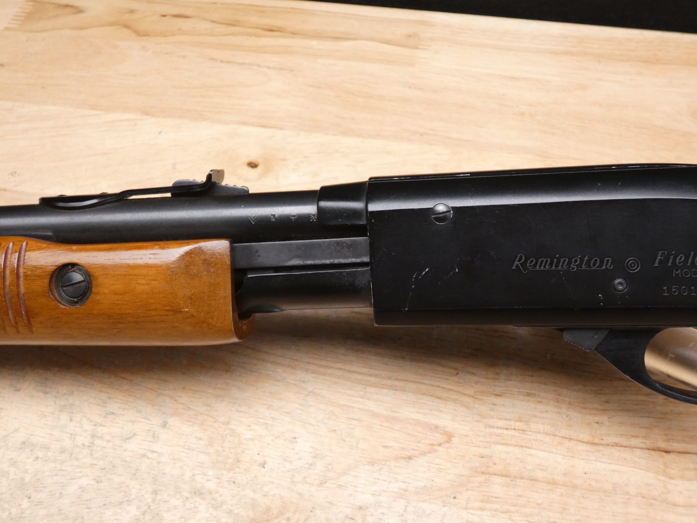 Remington Fieldmaster Model 572 - .22 S/L/LR - Light Weight Pump Action -img-7