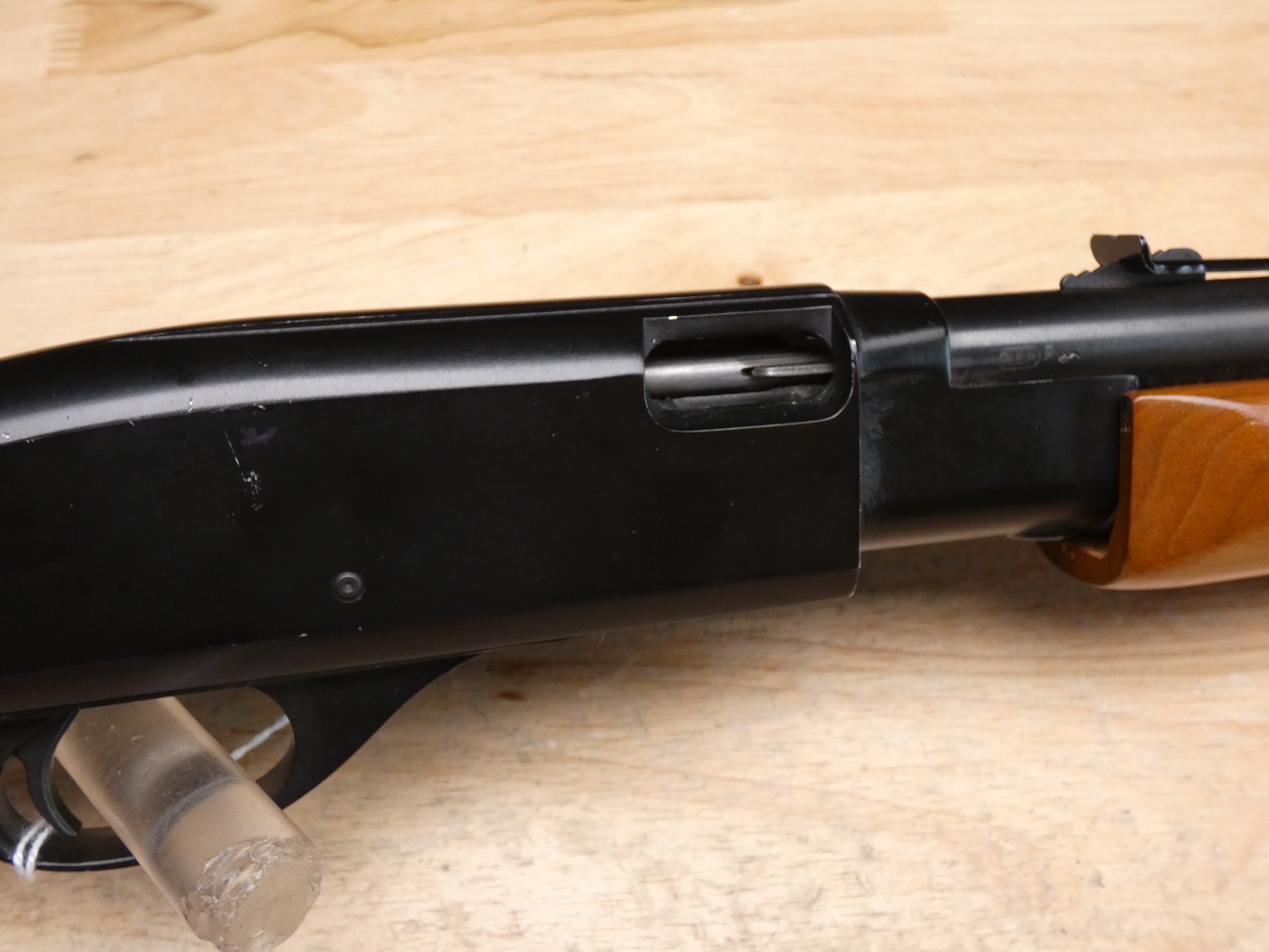 Remington Fieldmaster Model 572 - .22 S/L/LR - Light Weight Pump Action -img-33