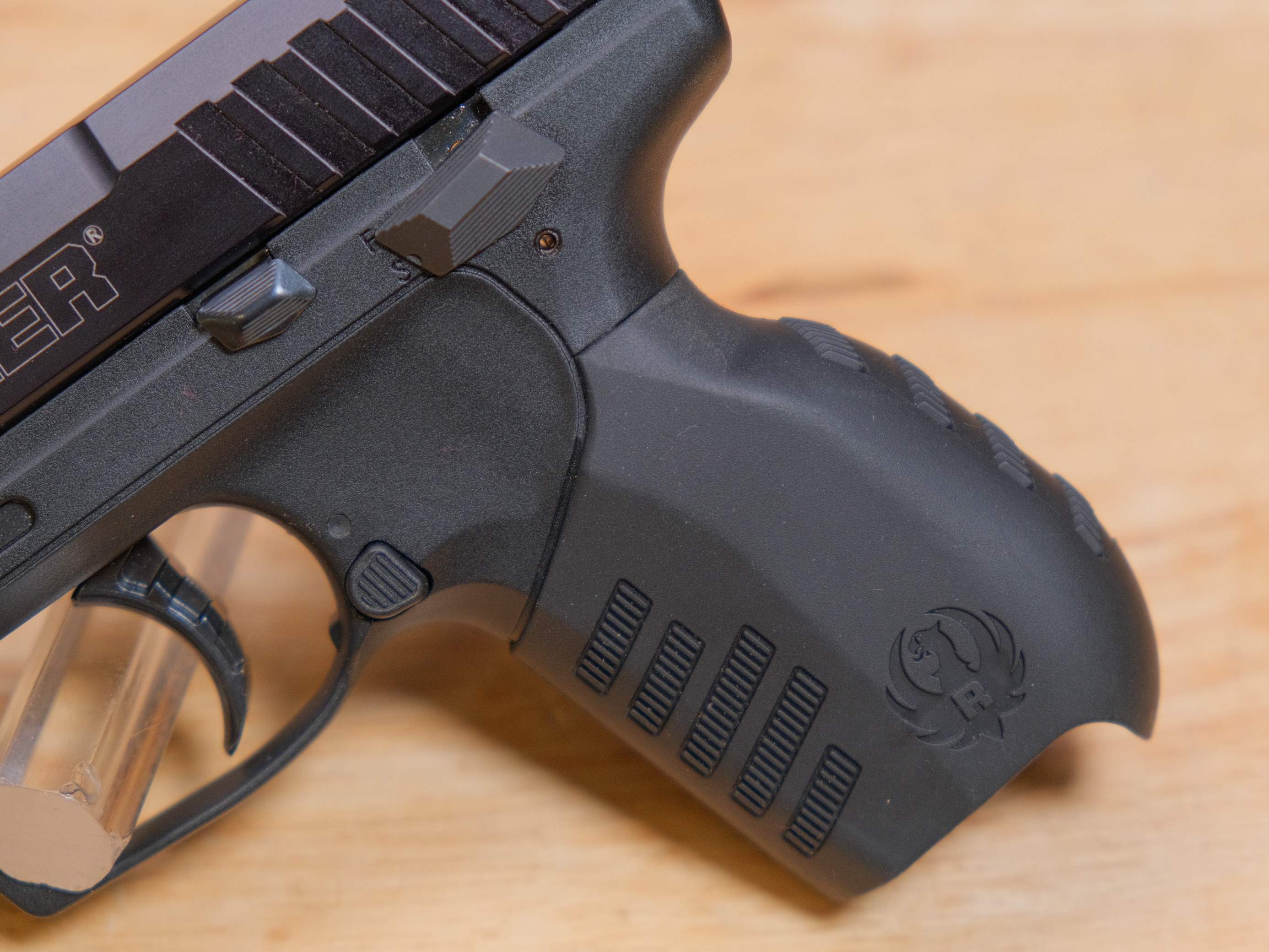 Ruger SR-22 - .22 LR - TWO MAGS - SR22 - CCW - Semi-Auto Plinker - MFG 2013-img-5