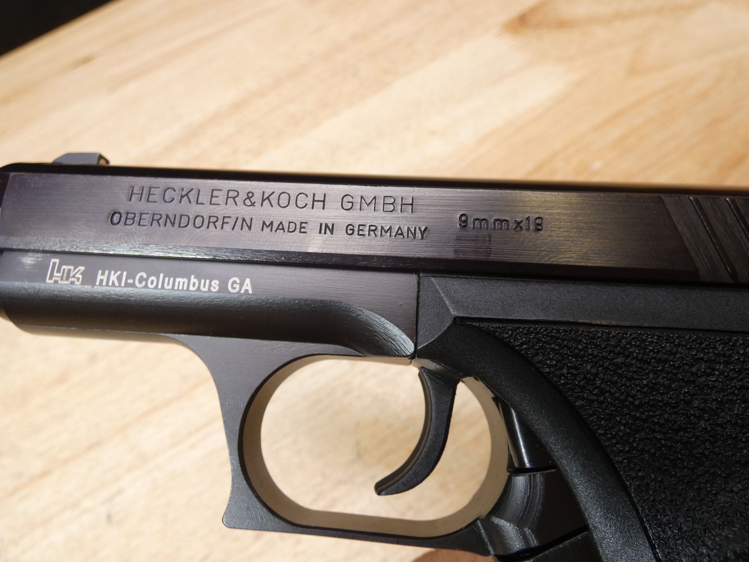 HK P7 NDS - 9mm - German Police - Heckler & Koch - 1984 - w/ 2 Mags + Box-img-37