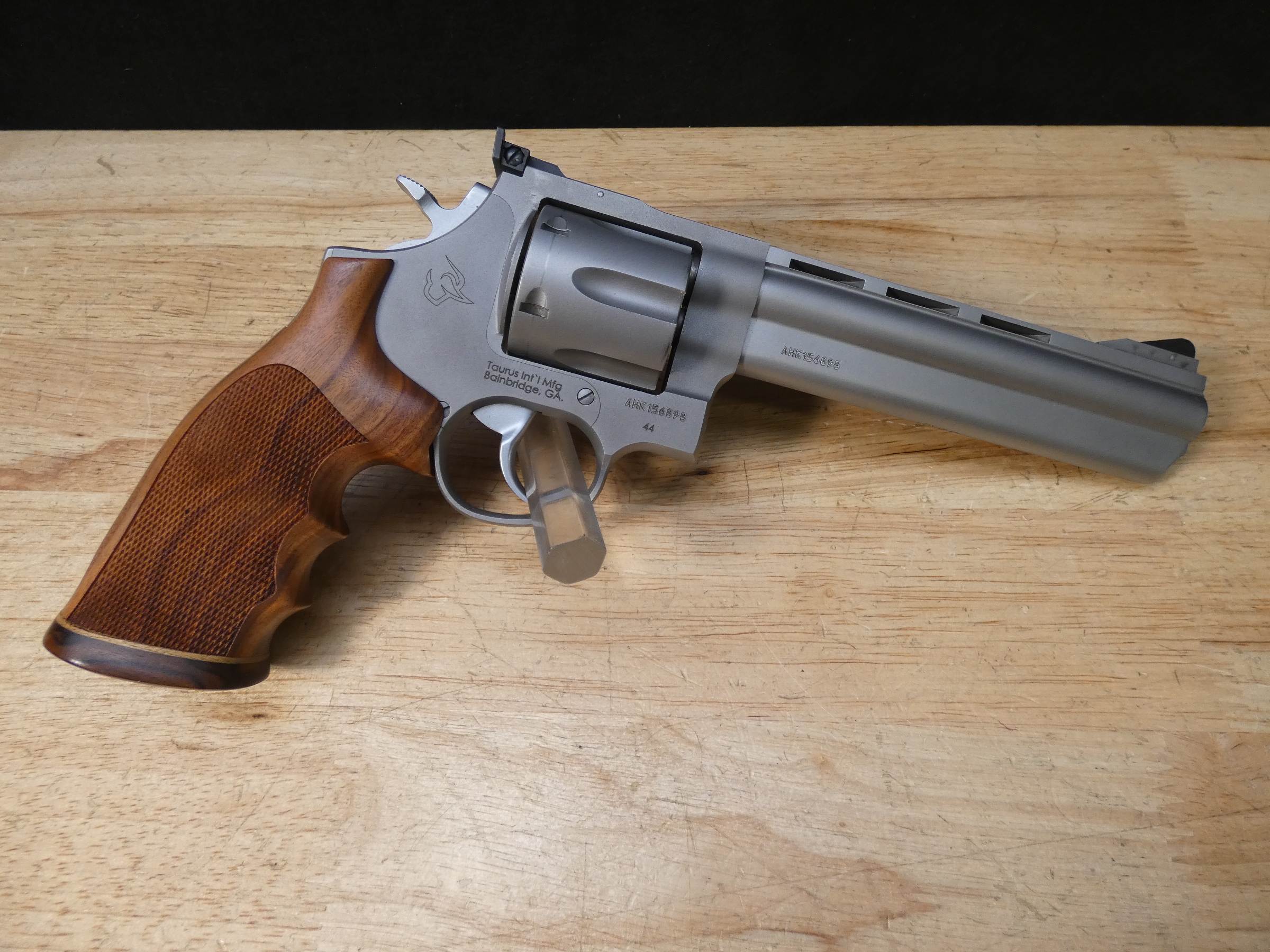 Taurus  M44 Matte Stainless - .44 Mag - w/ OG Box - 6.5in Ported BBL - 44-img-3