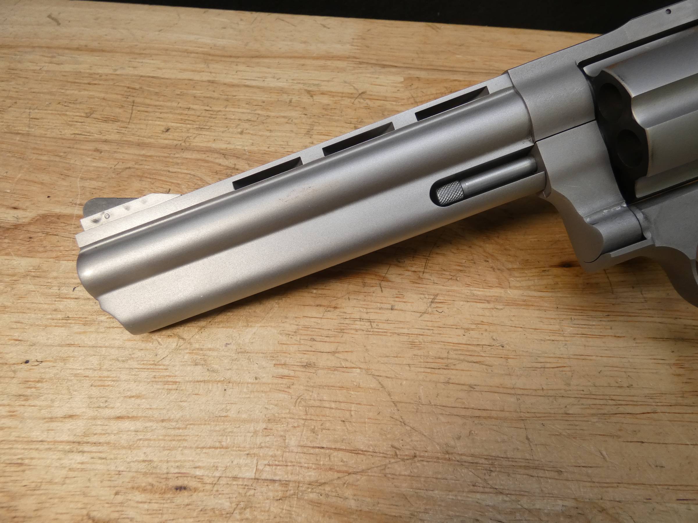 Taurus  M44 Matte Stainless - .44 Mag - w/ OG Box - 6.5in Ported BBL - 44-img-4