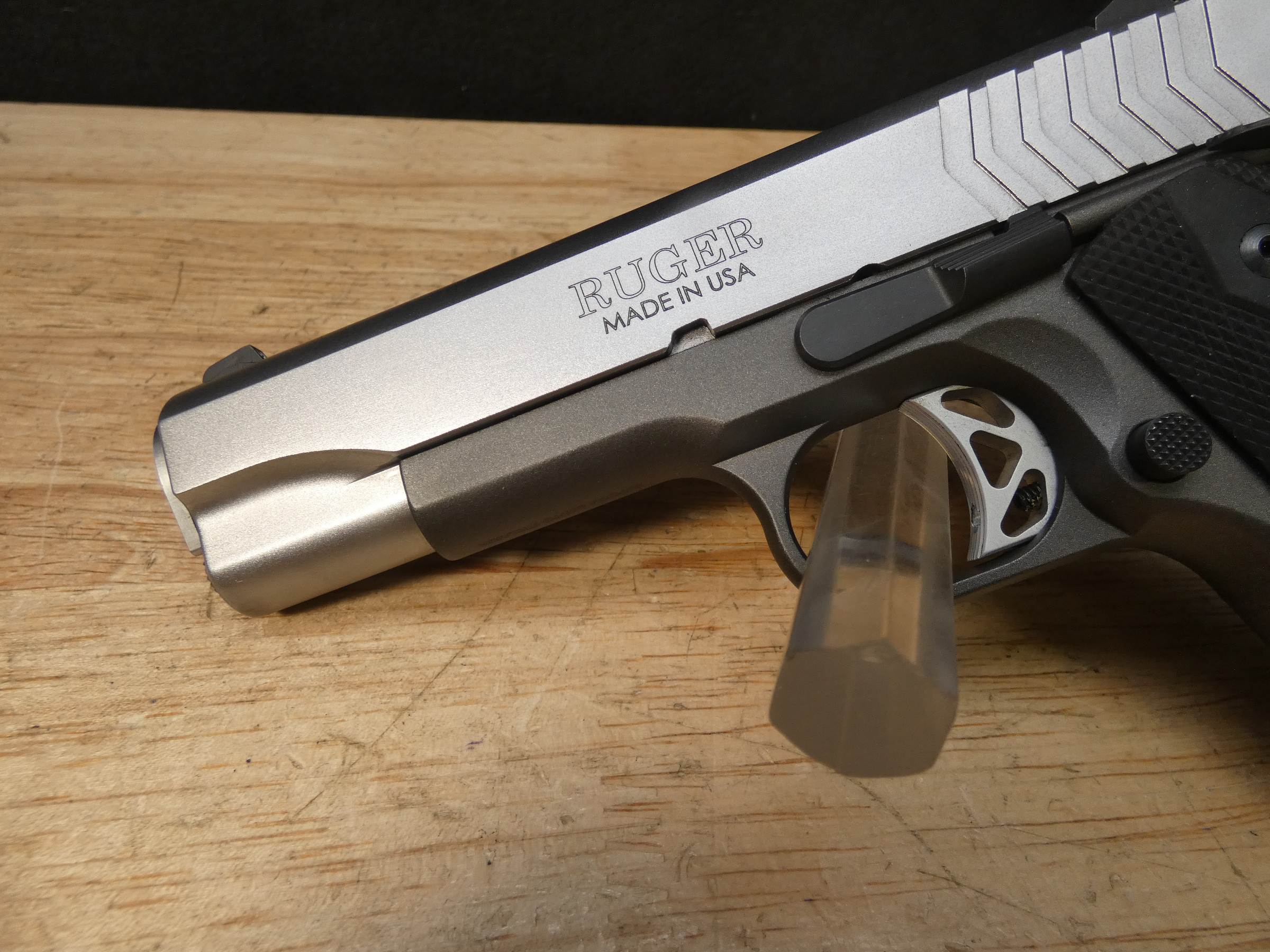 Ruger SR1911 - 9mm Luger - MFG 2026 - w/ 3 Mags & Case - SR 1911 - LOOK!-img-5