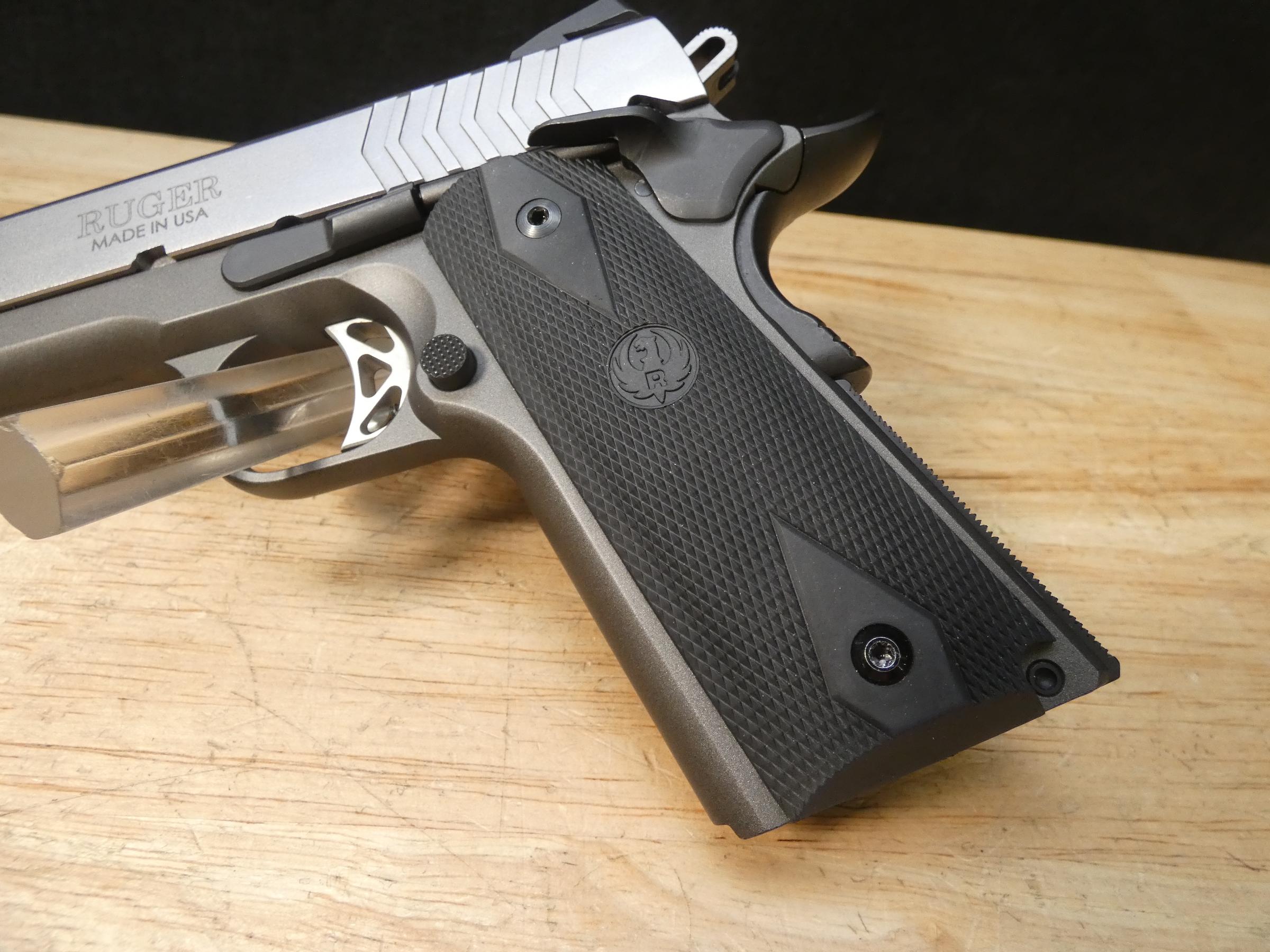 Ruger SR1911 - 9mm Luger - MFG 2026 - w/ 3 Mags & Case - SR 1911 - LOOK!-img-7