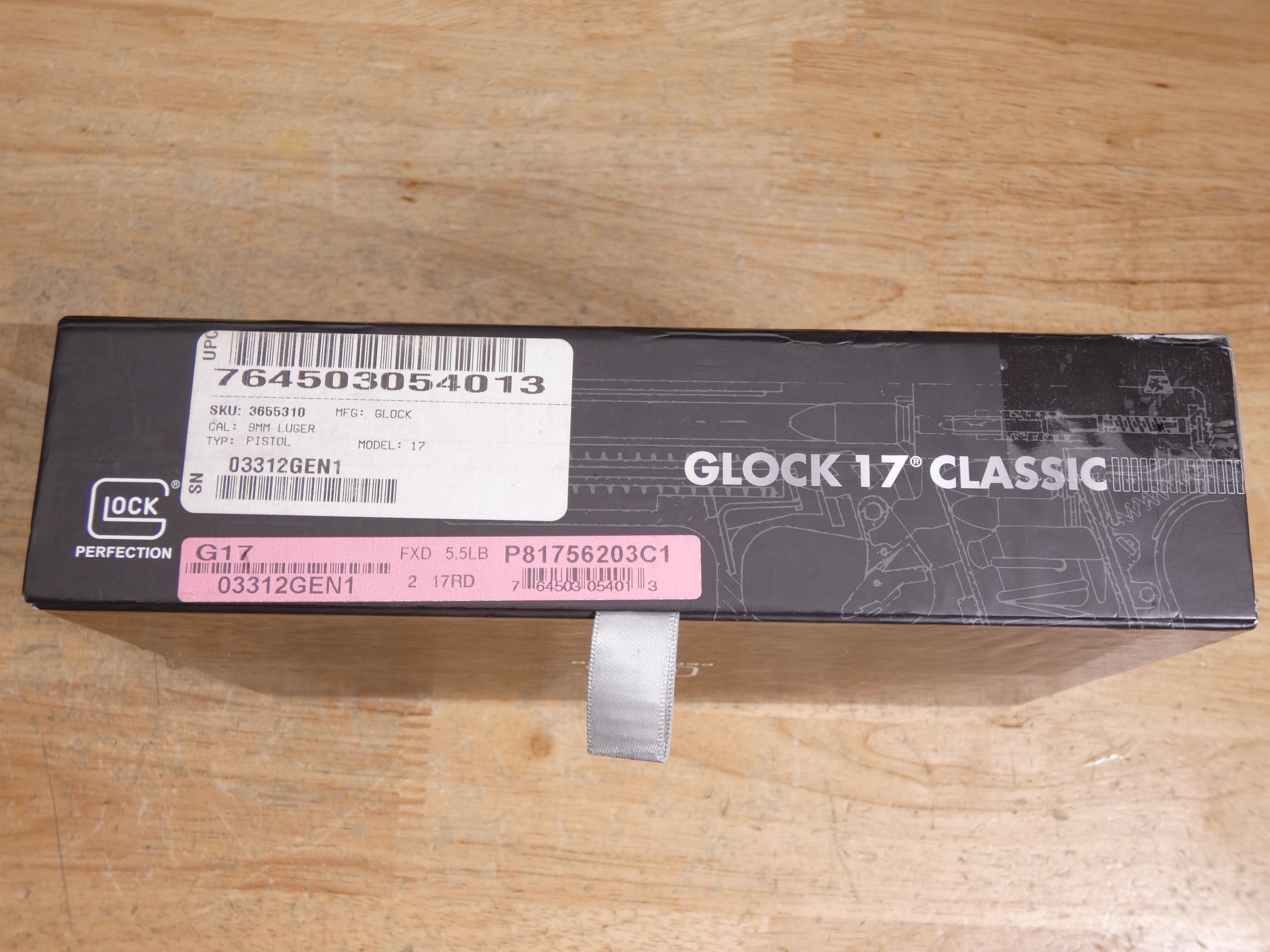 Glock 17 Gen 1 Classic - 9mm - Tupperware Case - New Production - Collector-img-29