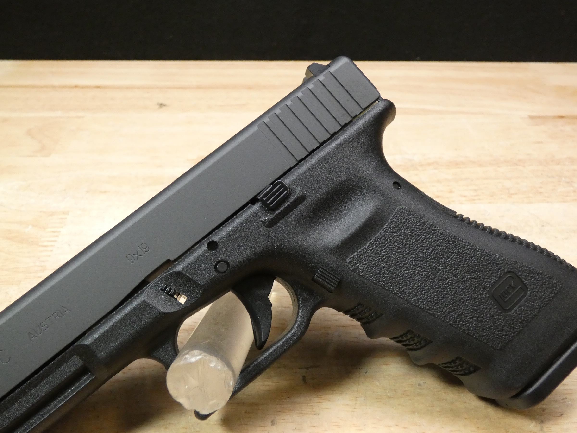 Glock 17C Gen 3 - 9mm - G17C - G17 Gen3 - XLNT w/ OG Case & MORE - C-img-3
