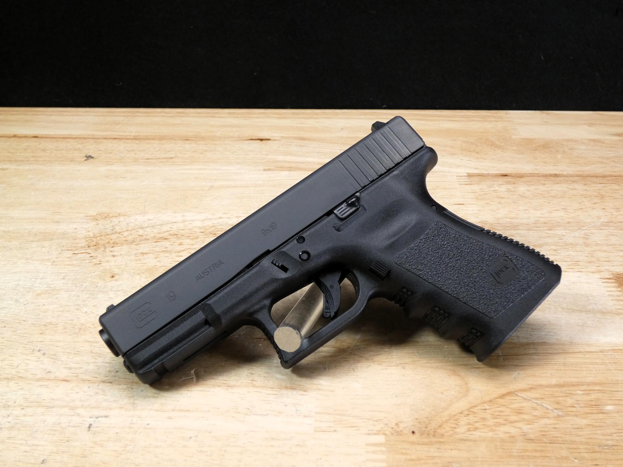 SCARCE Glock 19 Gen 3 Thai Commando - 9mm - XLNT w/ OG Case  - G19 - C-img-2