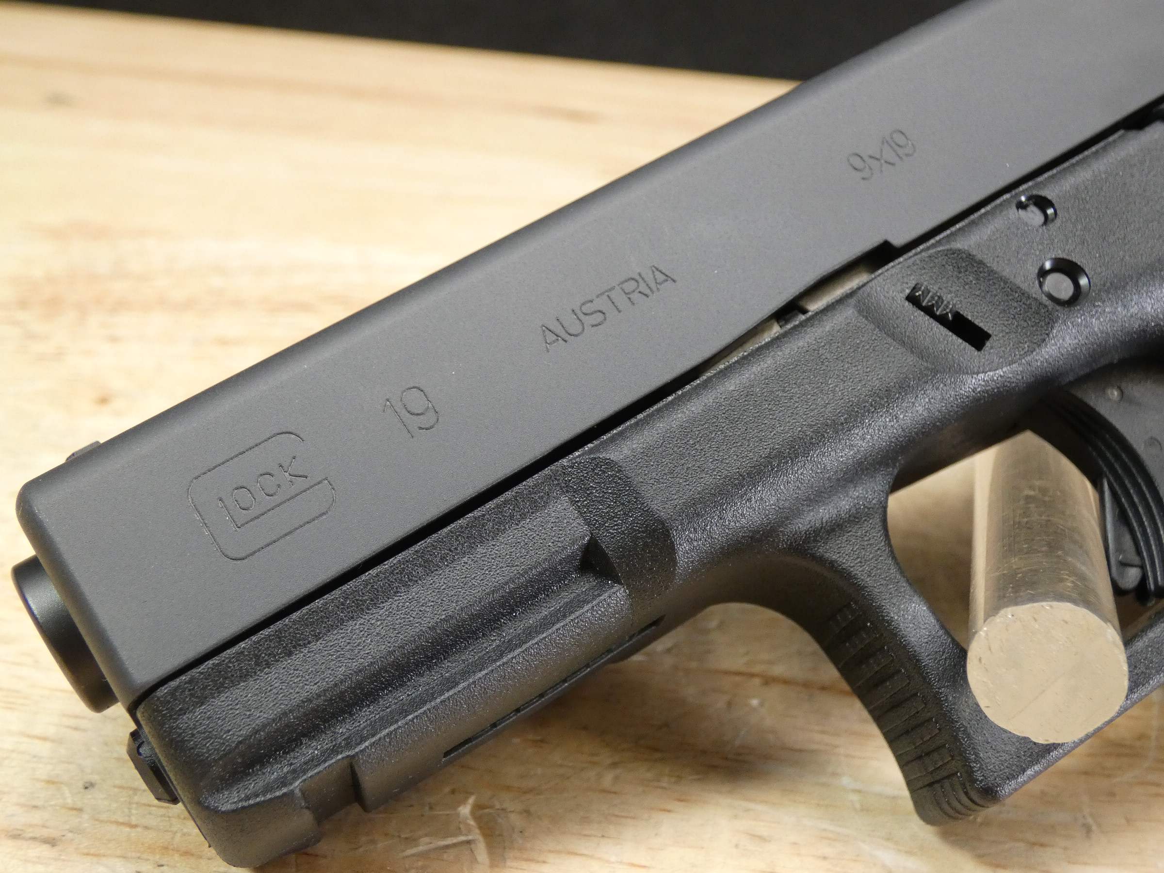SCARCE Glock 19 Gen 3 Thai Commando - 9mm - XLNT w/ OG Case  - G19 - C-img-4