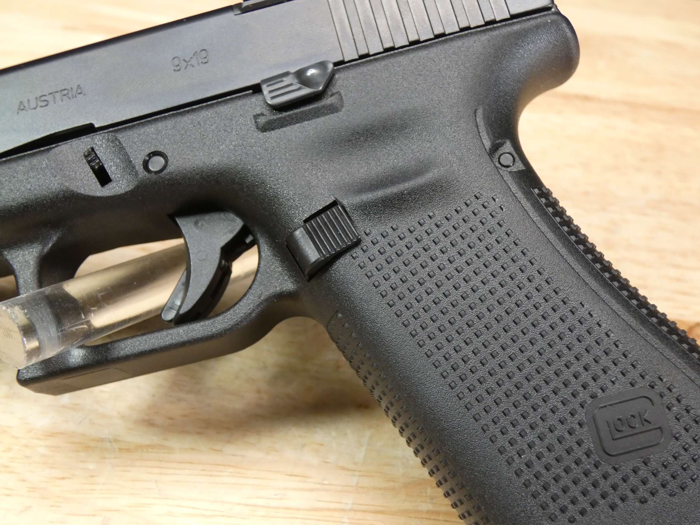 Glock 17L Gen 5 MOS - 9mm - w/ OG Case & Aimpoint Acro P-2 - C-img-7