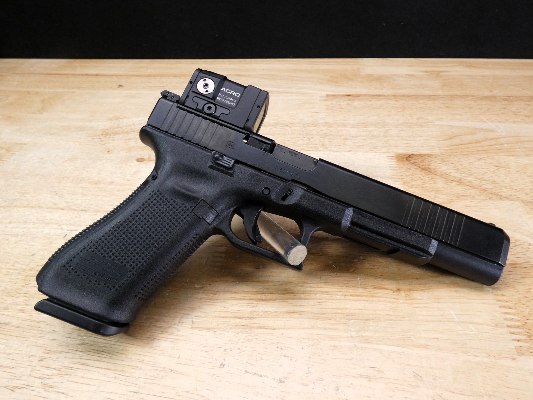 Glock 17L Gen 5 MOS - 9mm - w/ OG Case & Aimpoint Acro P-2 - C-img-13