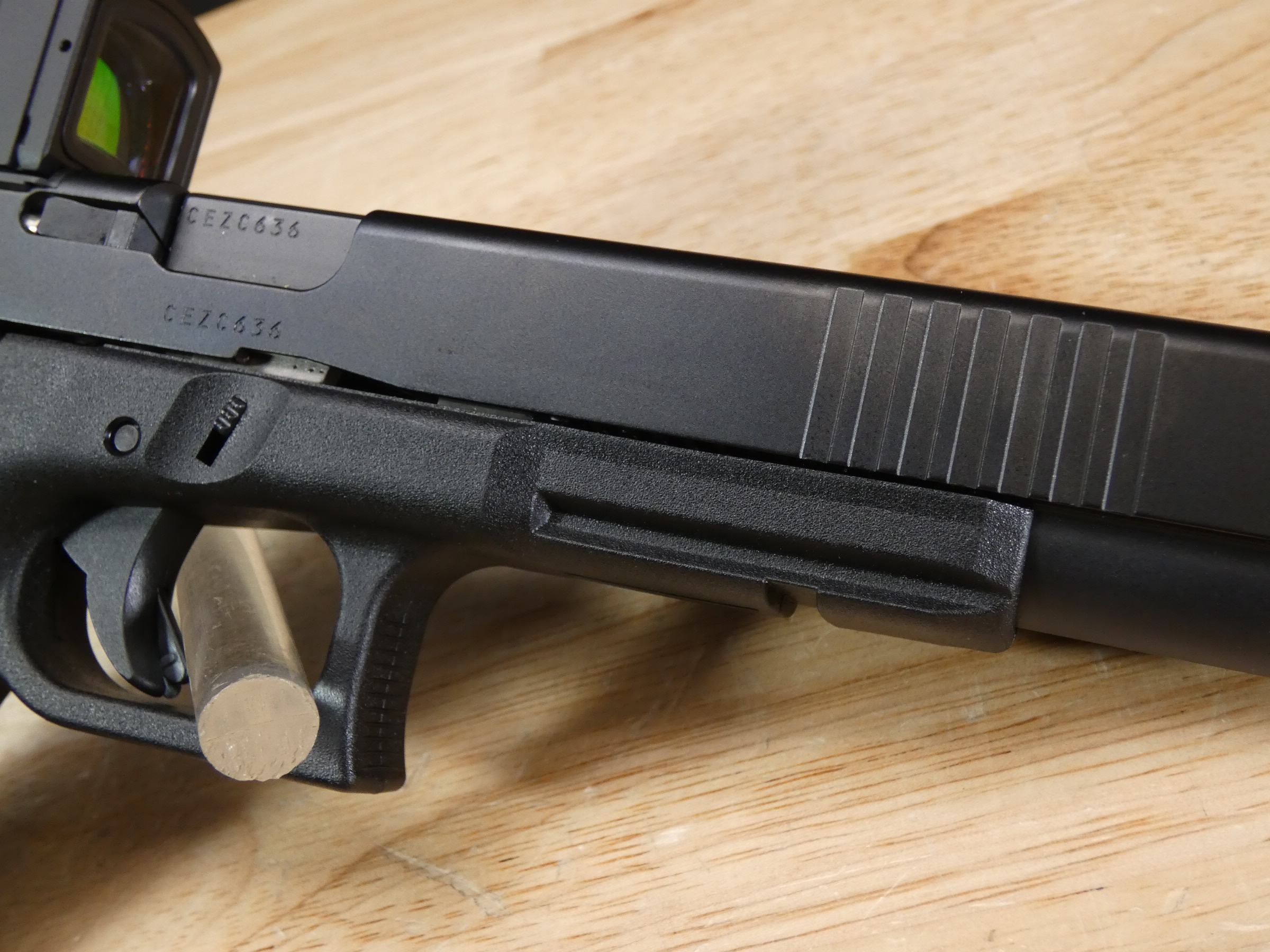 Glock 17L Gen 5 MOS - 9mm - w/ OG Case & Aimpoint Acro P-2 - C-img-16