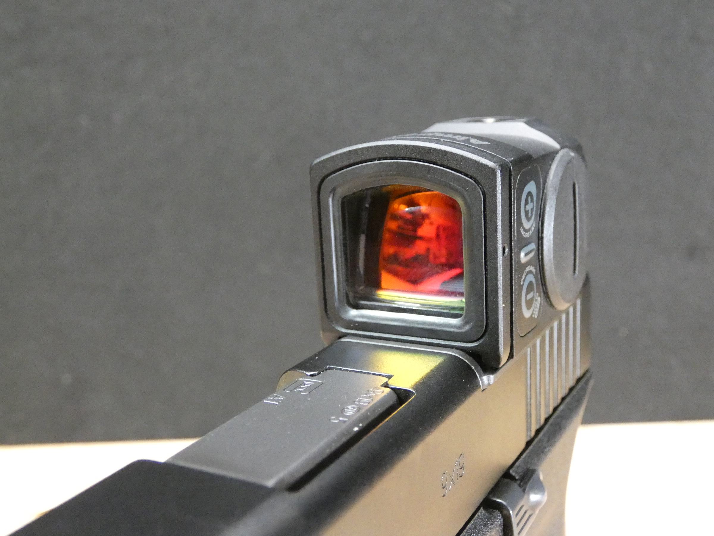 Glock 17L Gen 5 MOS - 9mm - w/ OG Case & Aimpoint Acro P-2 - C-img-23