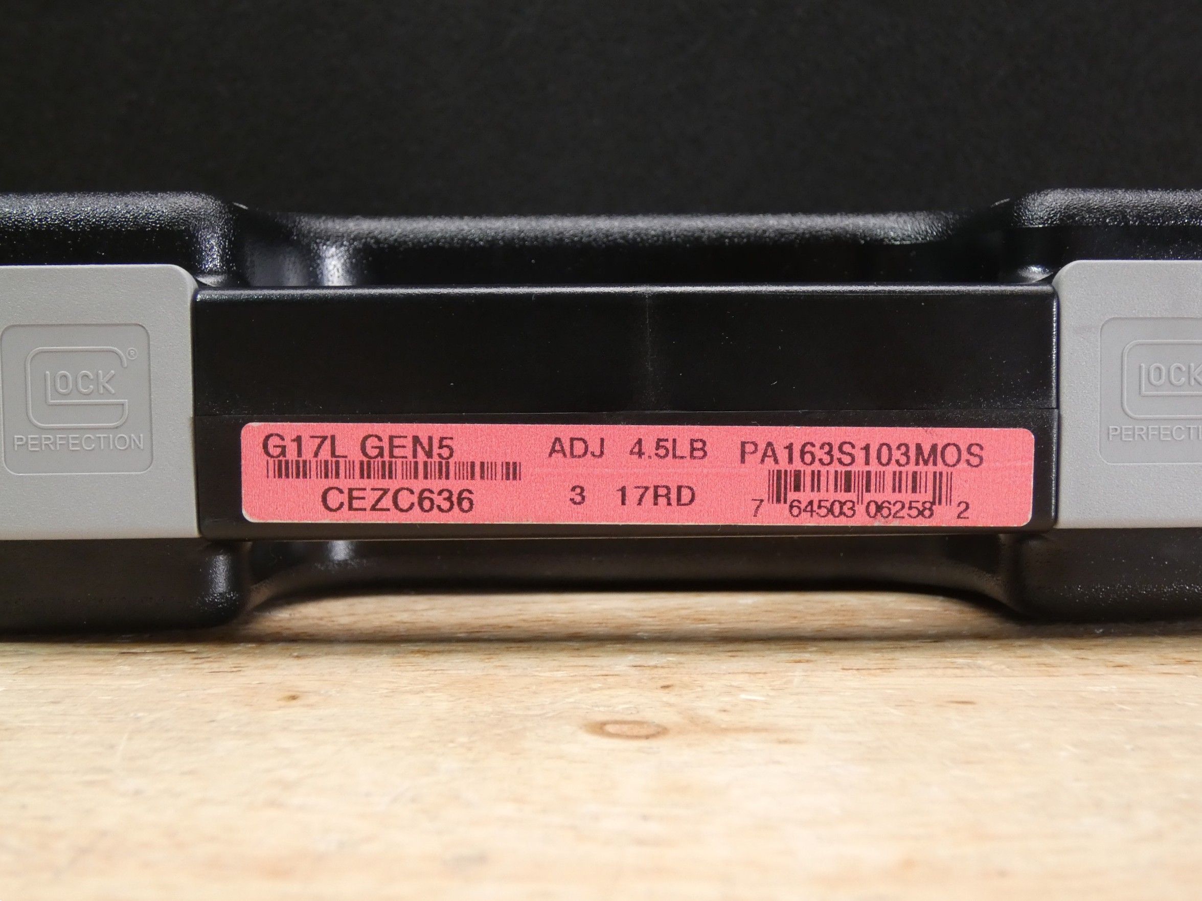 Glock 17L Gen 5 MOS - 9mm - w/ OG Case & Aimpoint Acro P-2 - C-img-28