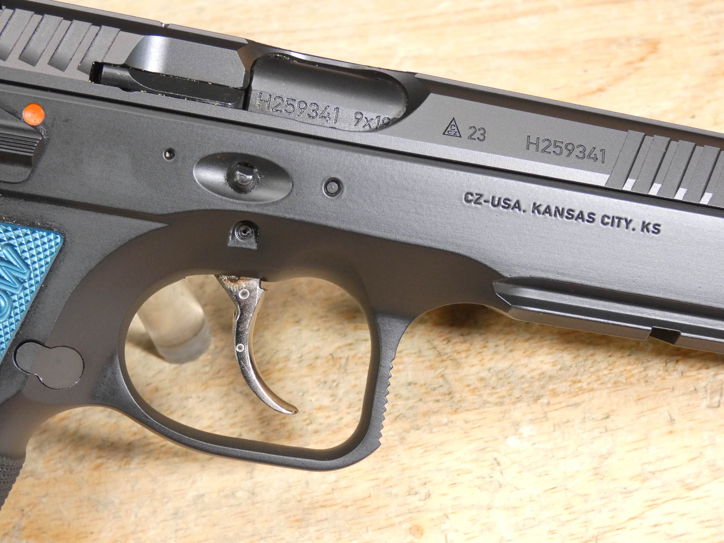 CZ Shadow 2 Blue - 9mm - CZ75 - SA/DA - w/ Original Case & MORE - C-img-11