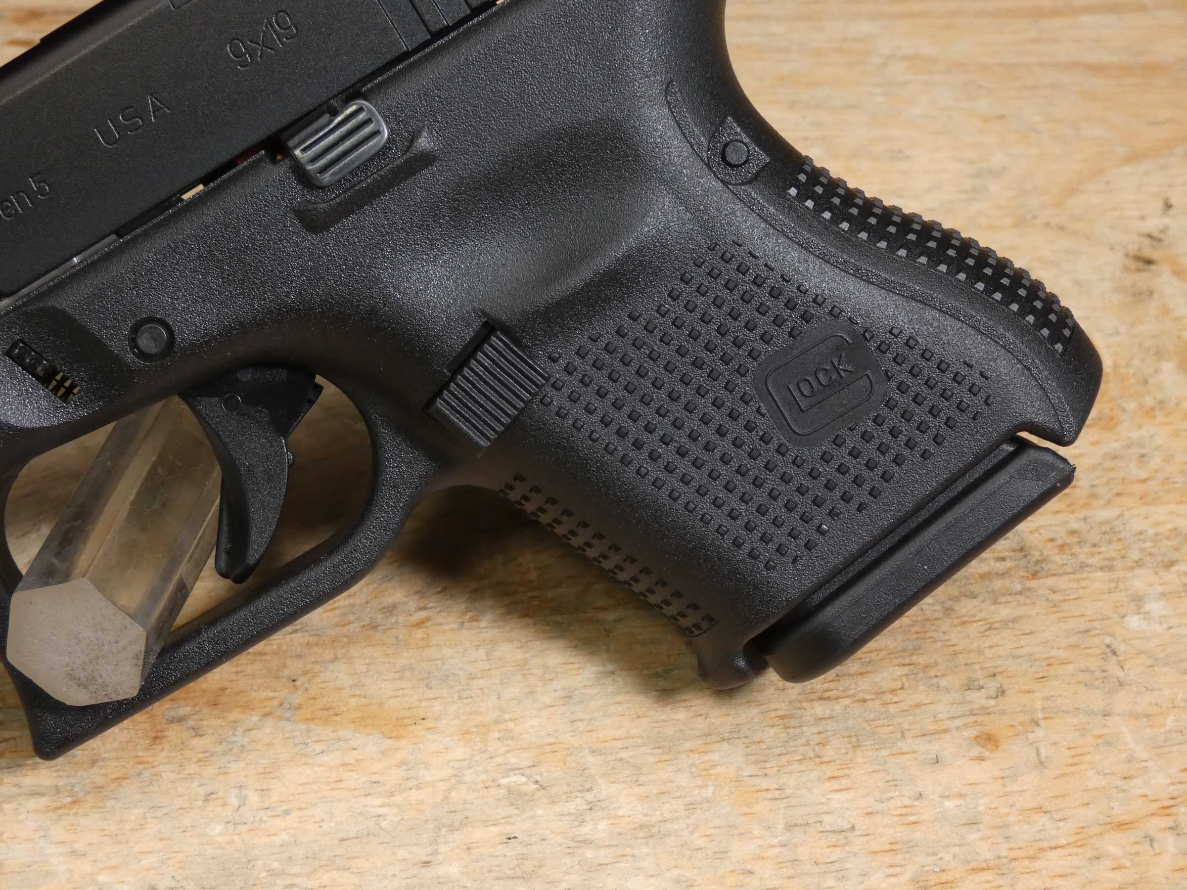 Glock 26 Gen 5 MOS - 9mm - OG Case - 3 Mags - Sub-Compact - Steel Slide - C-img-5