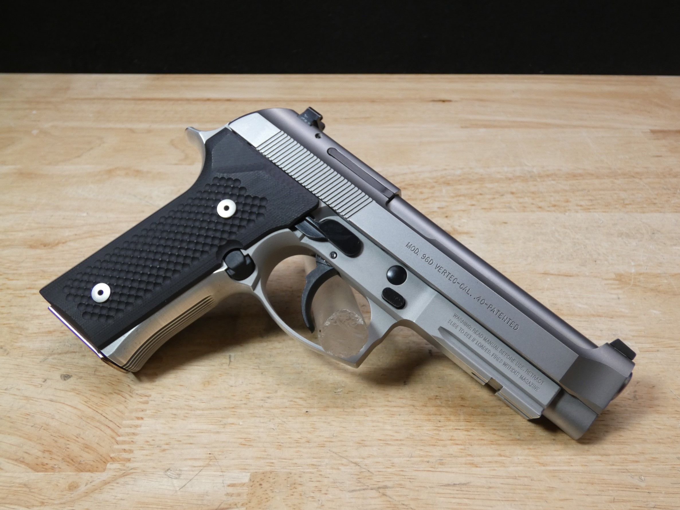 RARE Beretta 96D Vertec Inox - .40 S&W - Stainless 96 D w/ Mags - 2004 - C-img-9