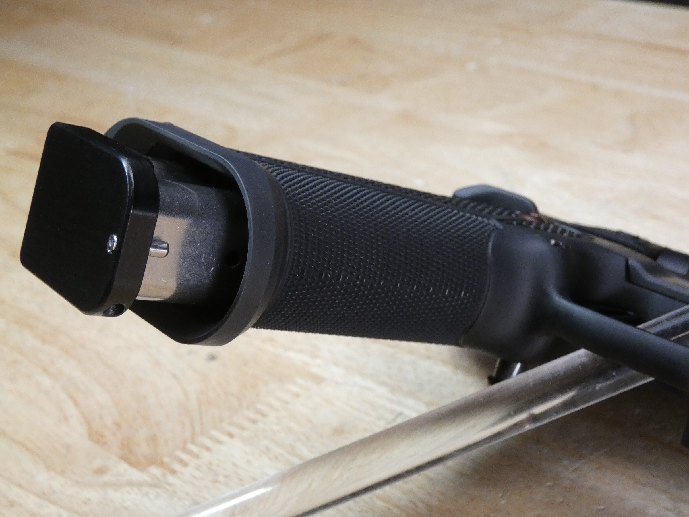 SCARCE Dark Forge Wraith 2011 - 9mm - w/ Trijicon SRO & Streamlight TLR - C-img-16